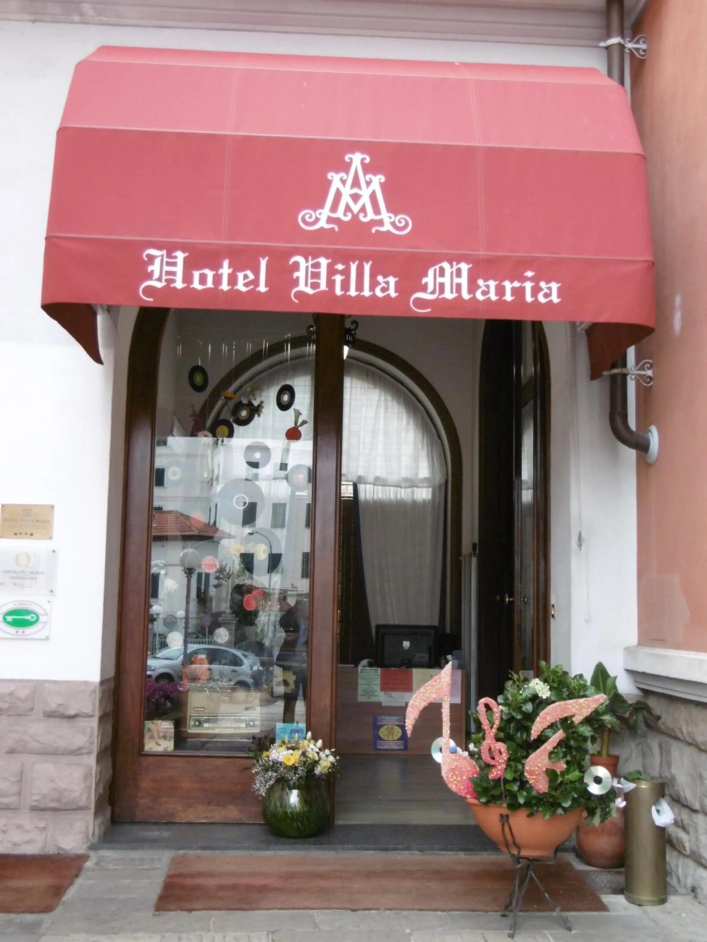 Facade/entrance in Hotel Villa Maria