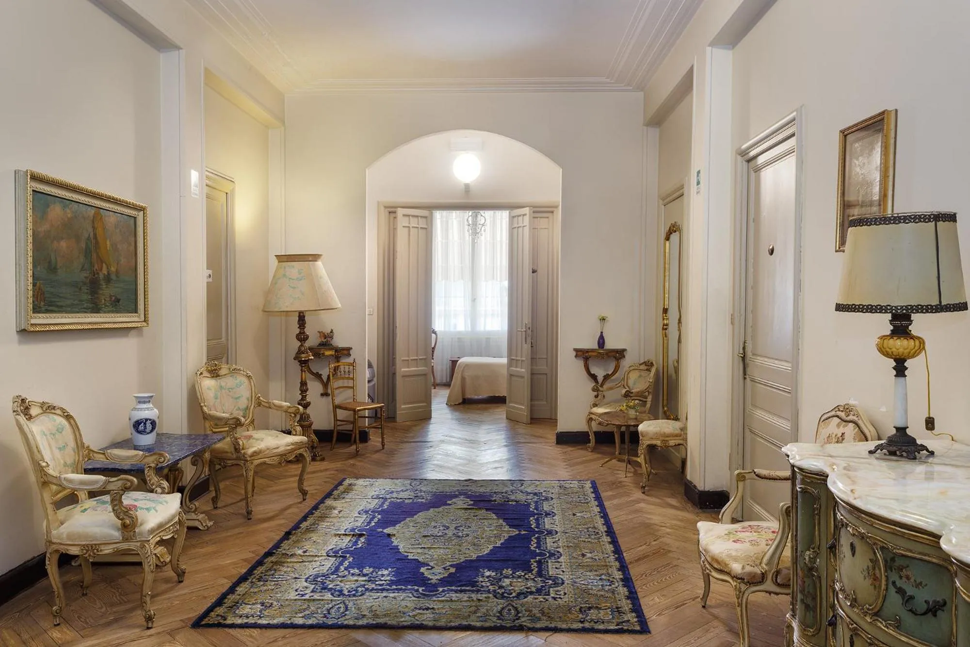 Communal lounge/ TV room in Hotel Villa Maria