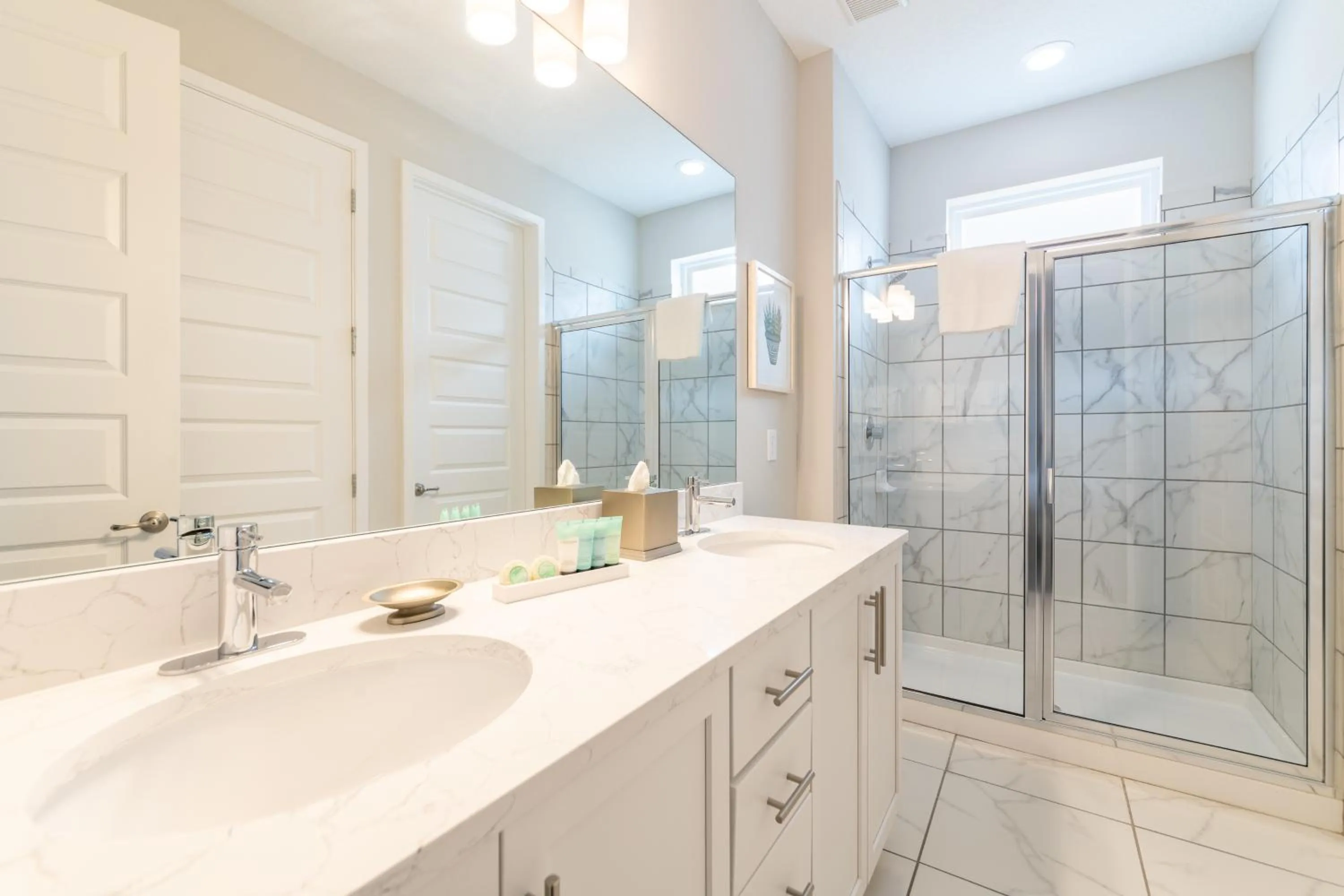 Shower in Encore Resort and Water Park at Reunion by Rentyl