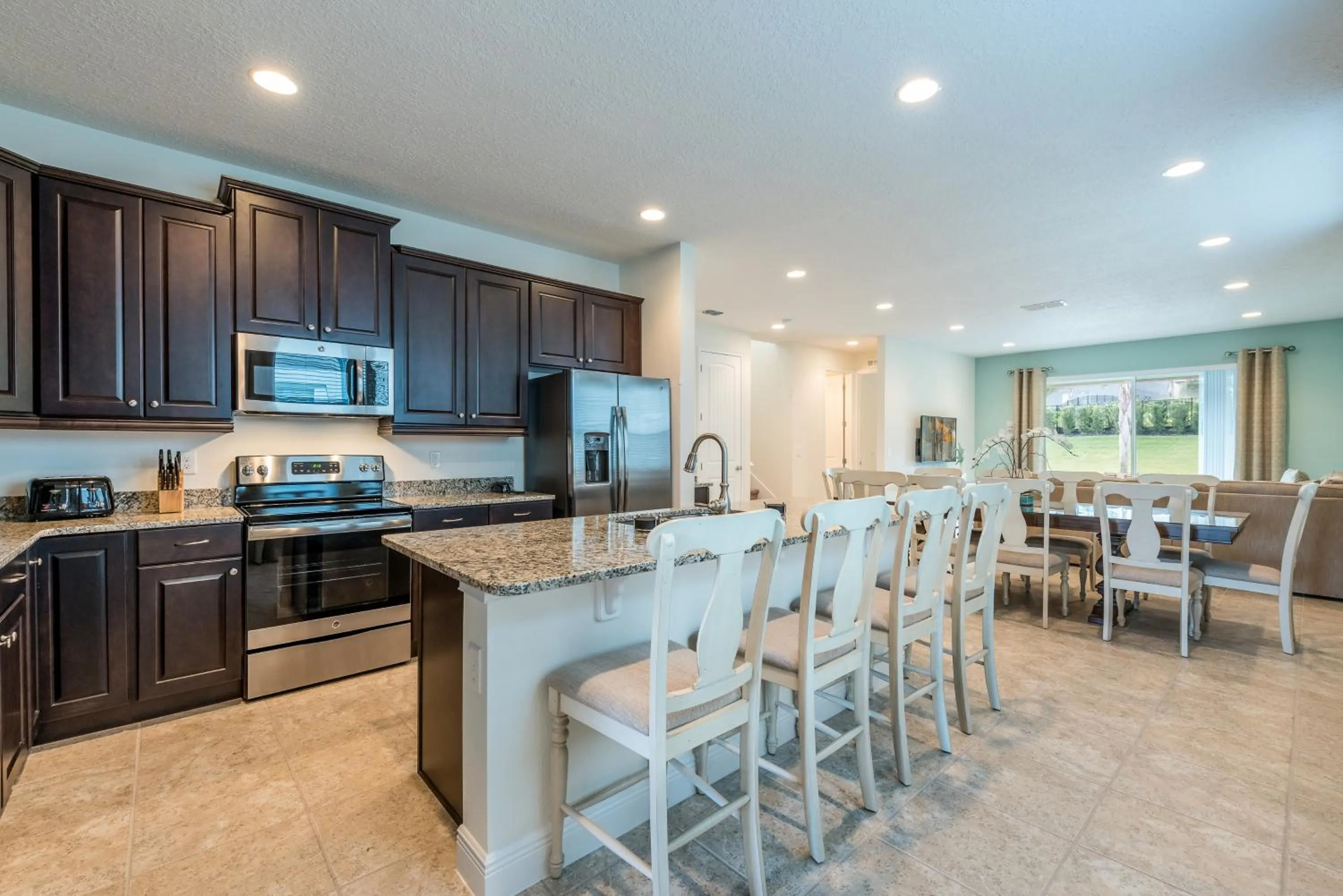 Kitchen or kitchenette in Encore Resort and Water Park at Reunion by Rentyl