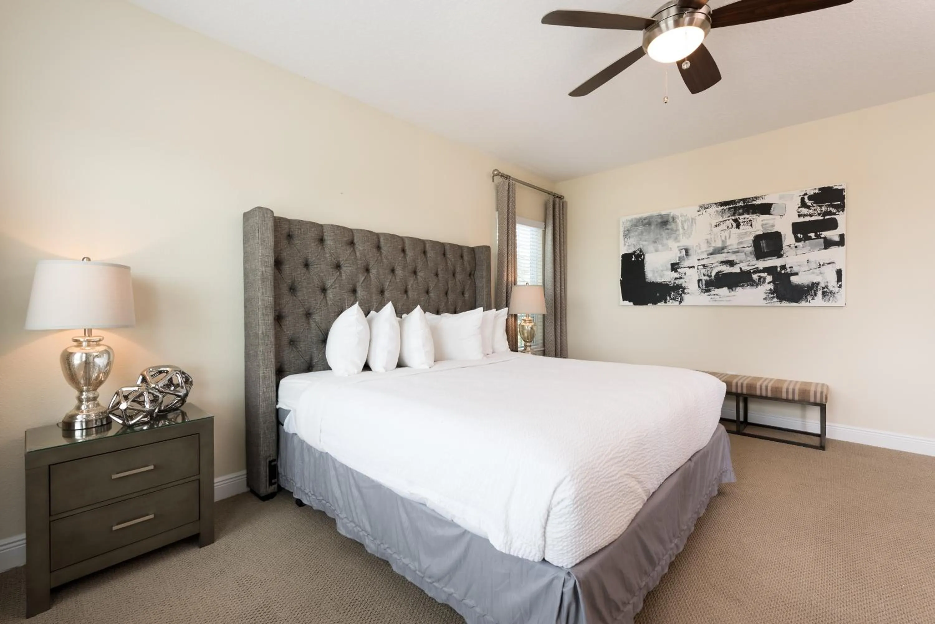 Bed in Encore Resort and Water Park at Reunion by Rentyl