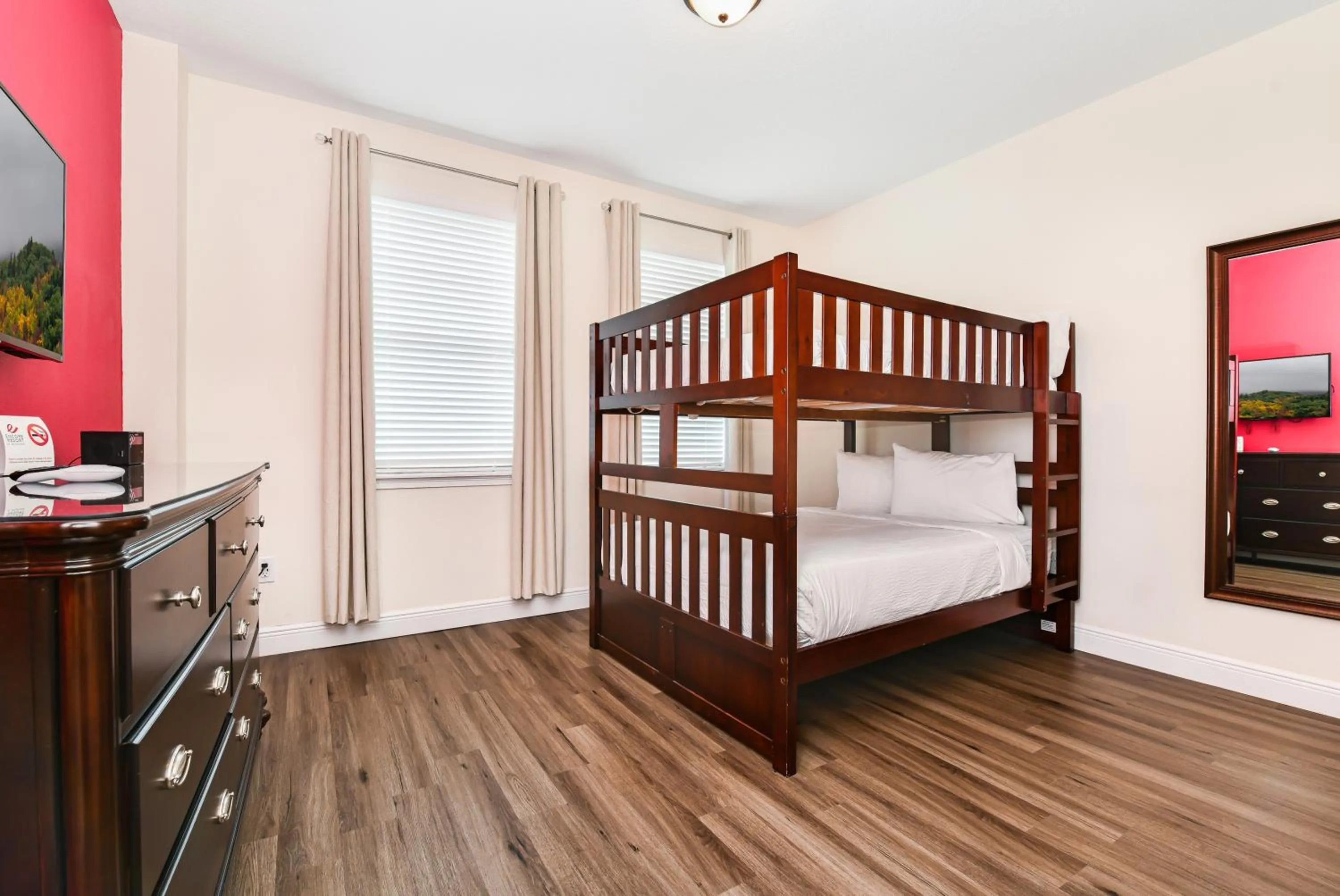 Bed in Encore Resort and Water Park at Reunion by Rentyl