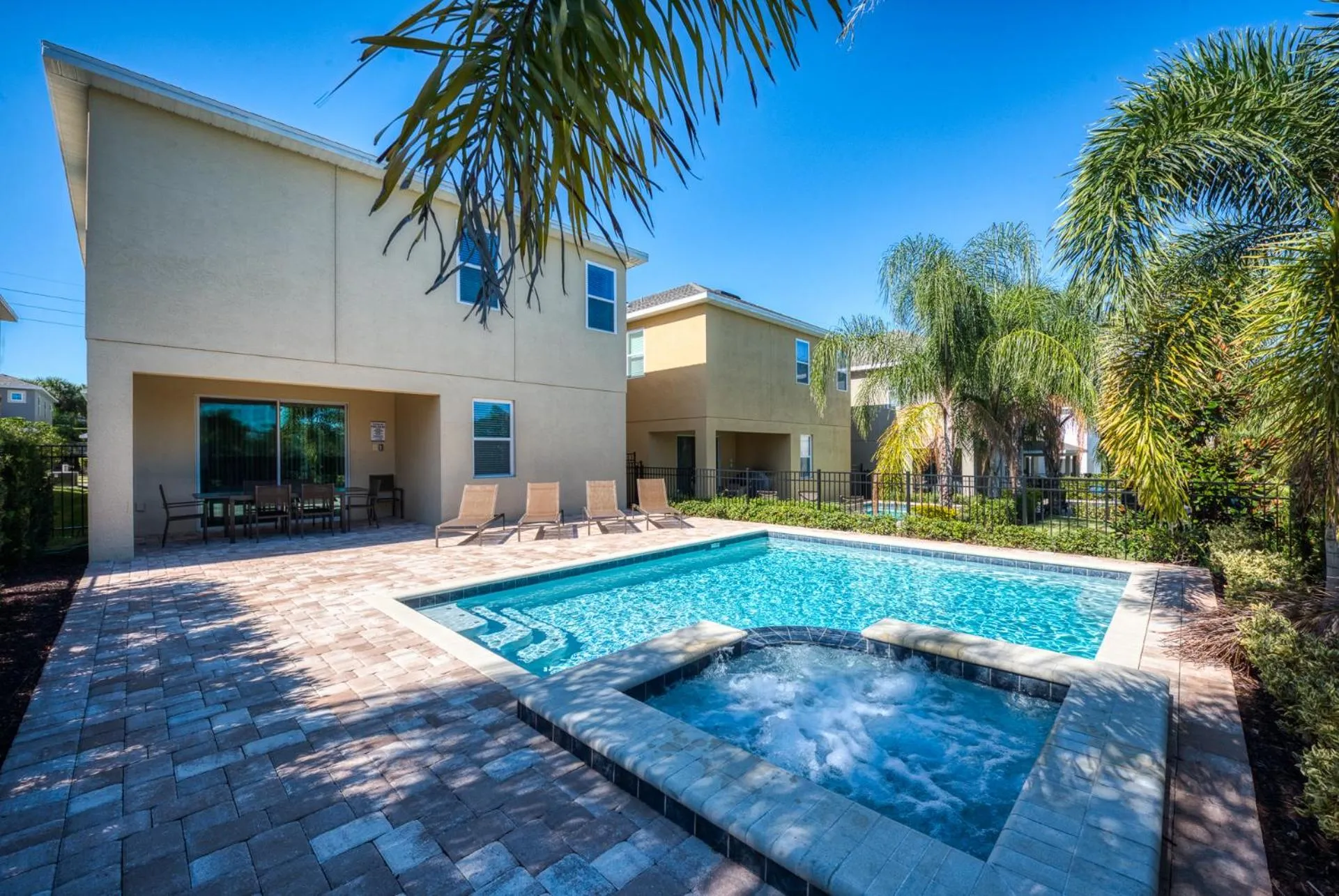 Day in Encore Resort and Water Park at Reunion by Rentyl