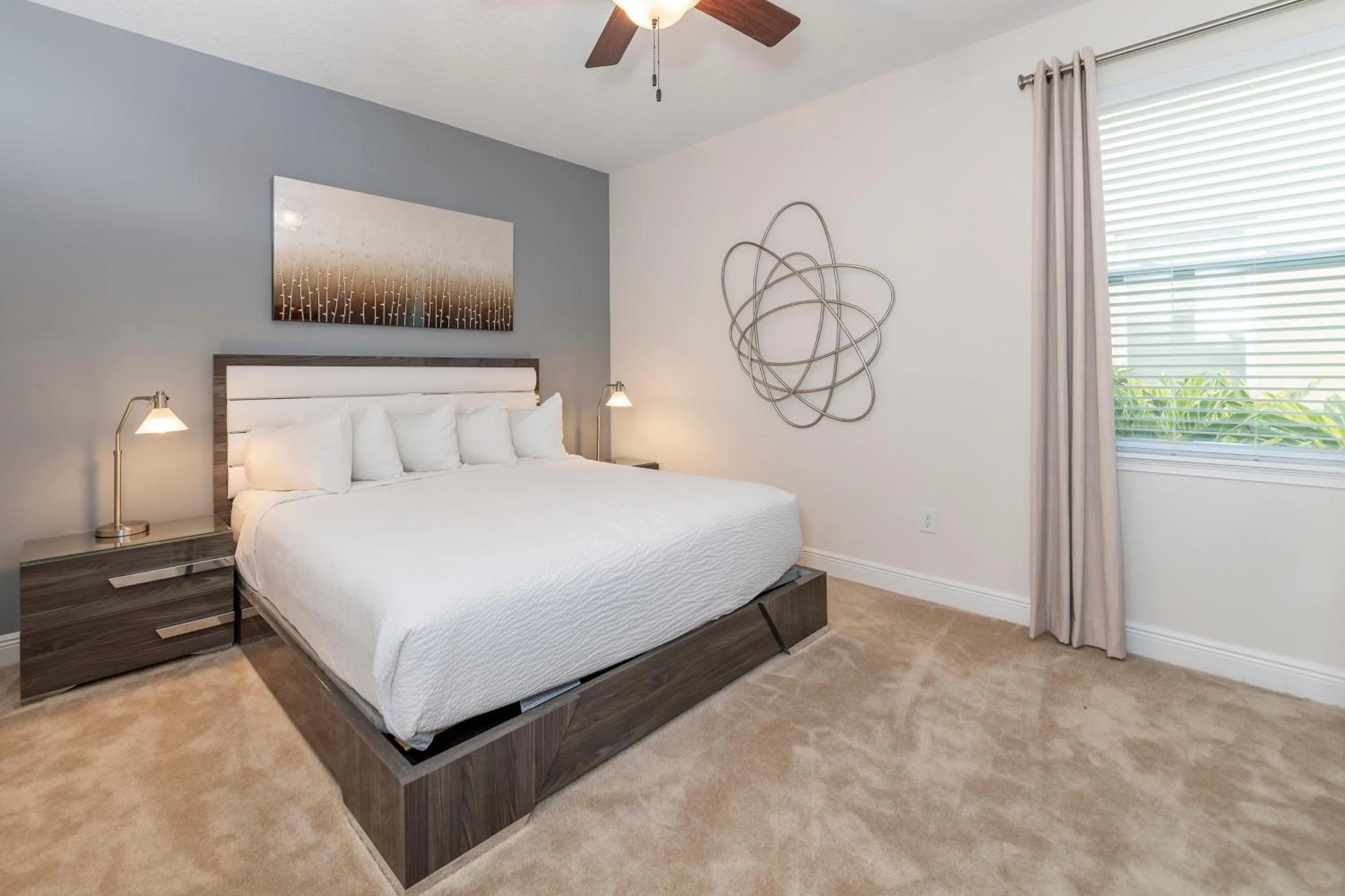 Bed in Encore Resort and Water Park at Reunion by Rentyl