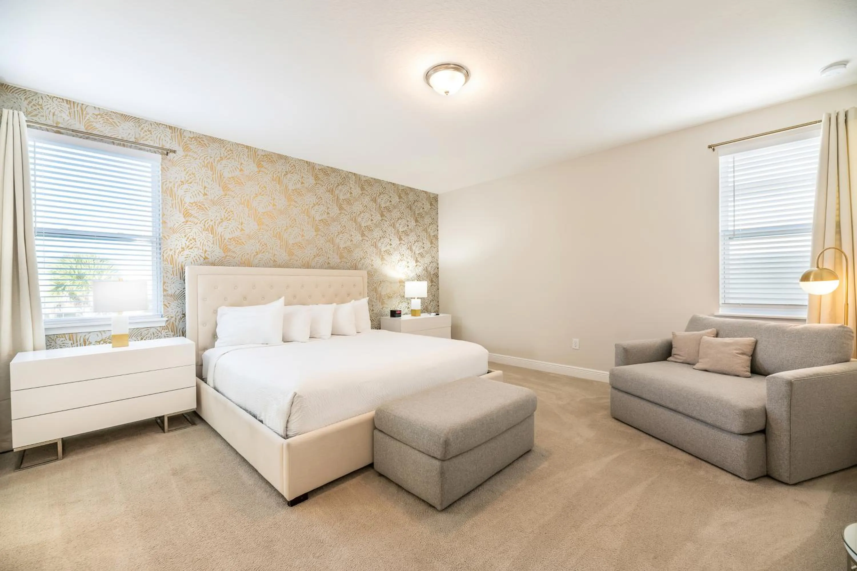 Bed in Encore Resort and Water Park at Reunion by Rentyl