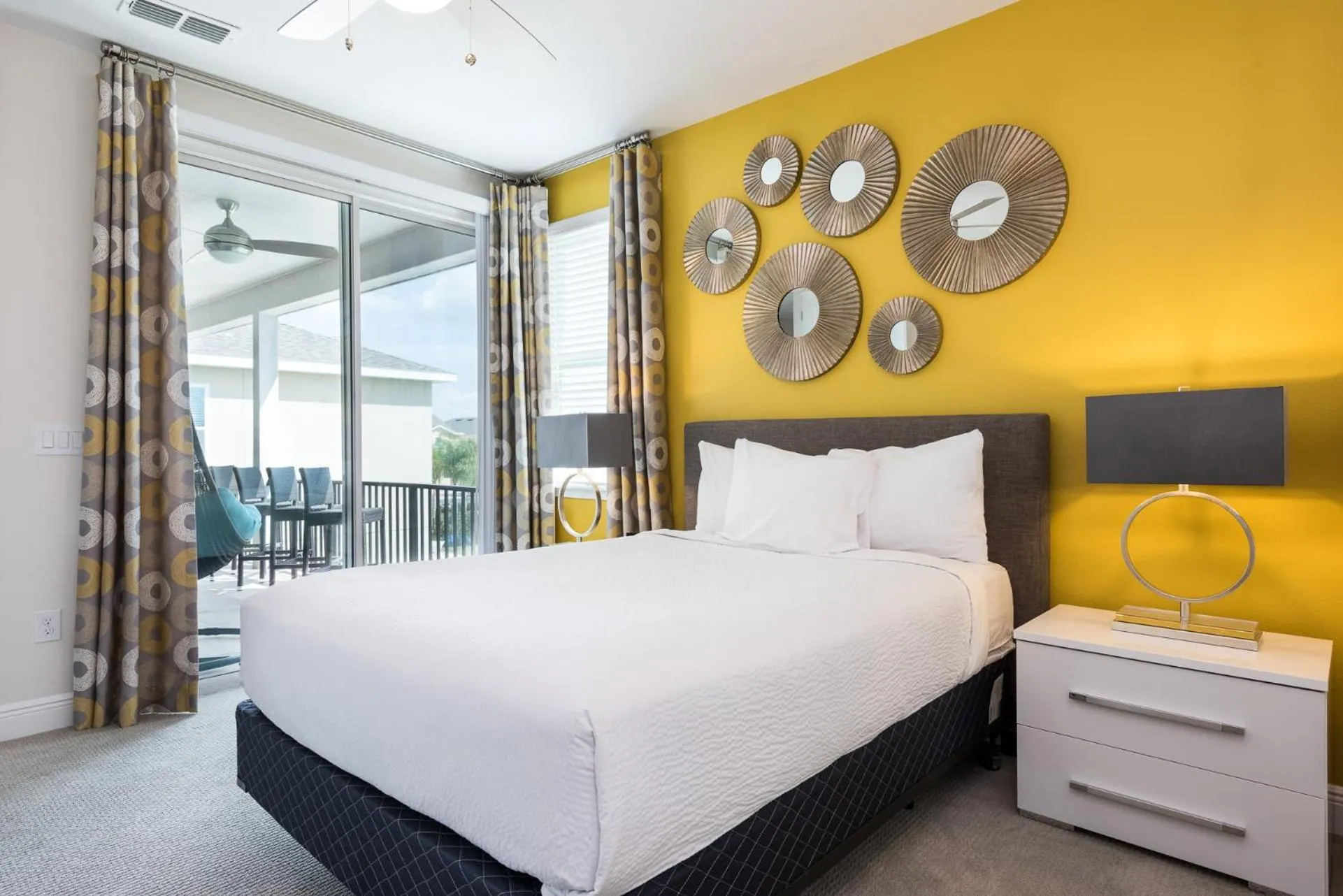 Bed in Encore Resort and Water Park at Reunion by Rentyl