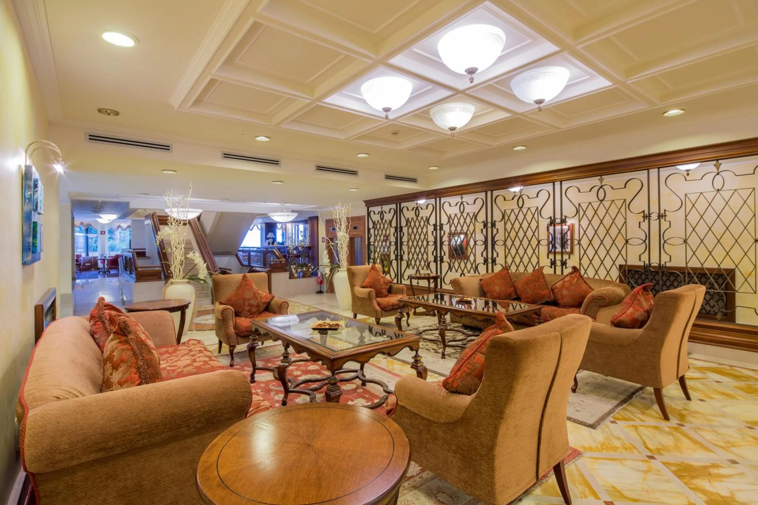 Lobby or reception in Mercure Petriolo Siena Terme Spa Hotel