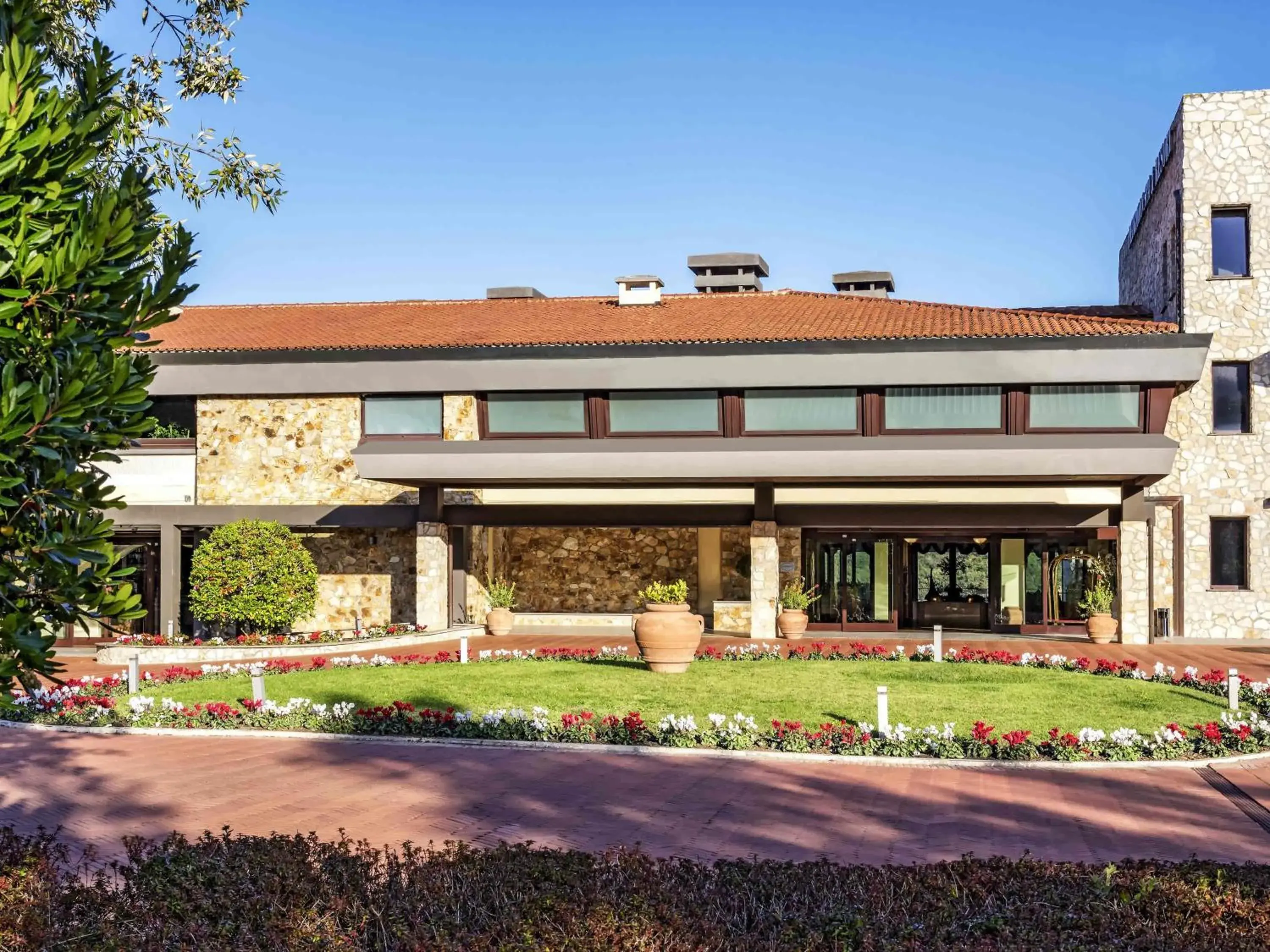 Property building in Mercure Petriolo Siena Terme Spa Hotel Property building in Mercure Petriolo Siena Terme Spa Hotel