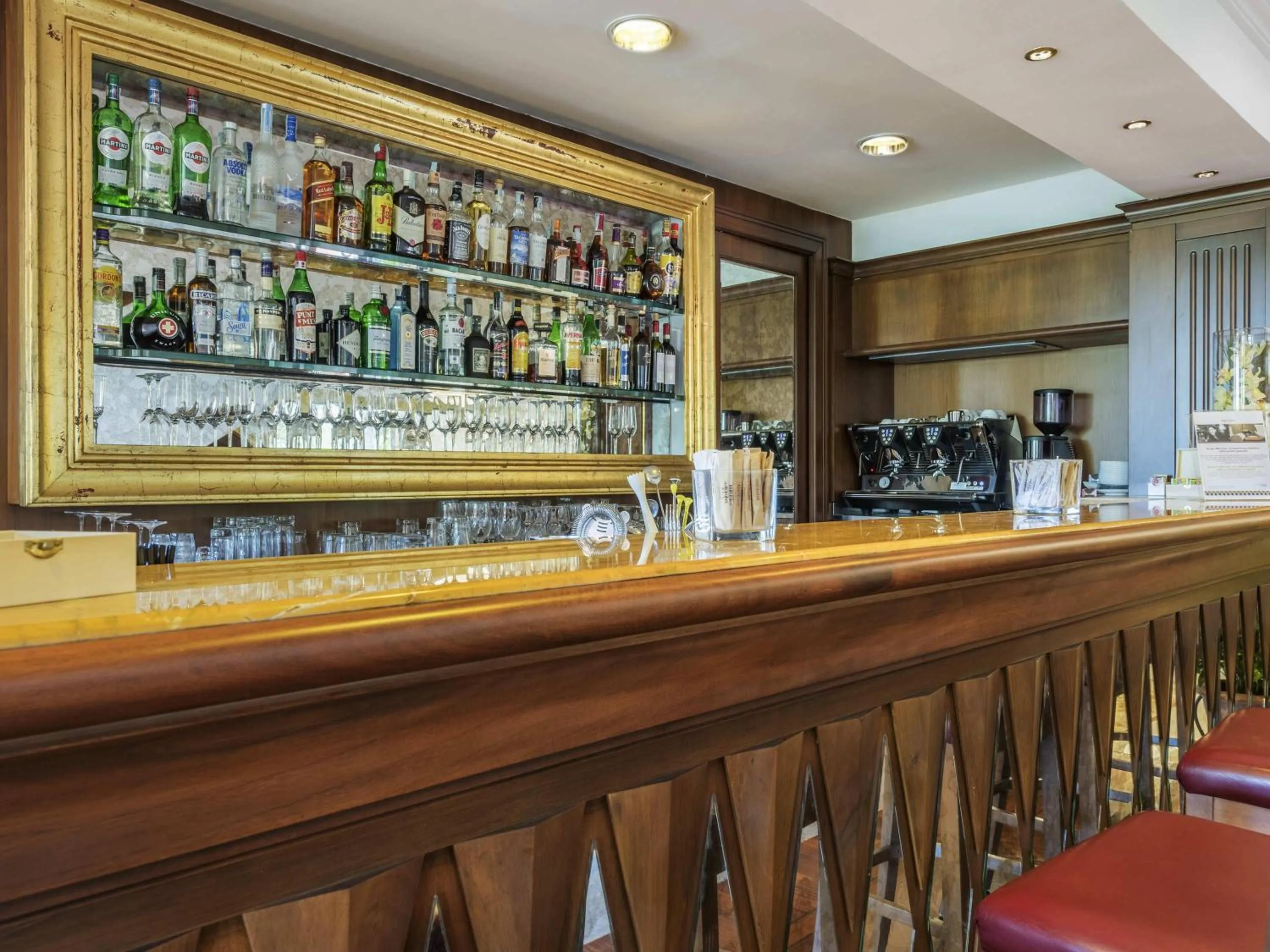 Lounge or bar in Mercure Petriolo Siena Terme Spa Hotel