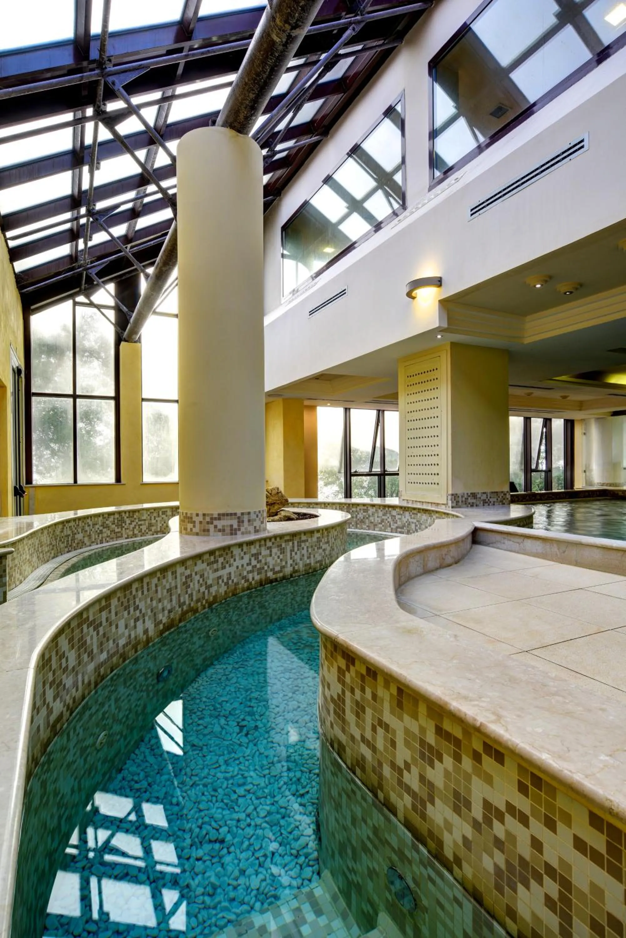 Hot Tub in Mercure Petriolo Siena Terme Spa Hotel