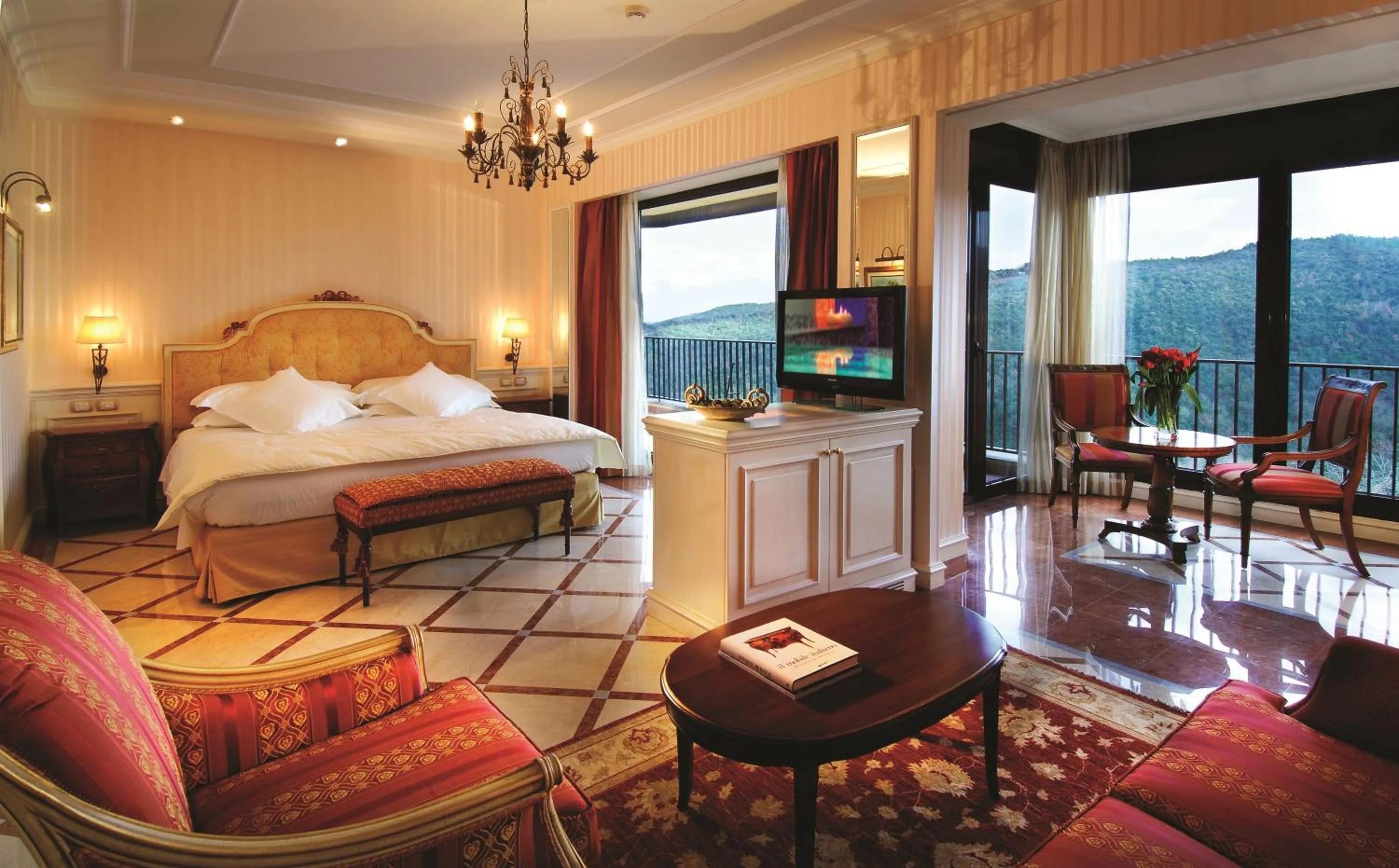 Day, Bed in Mercure Petriolo Siena Terme Spa Hotel