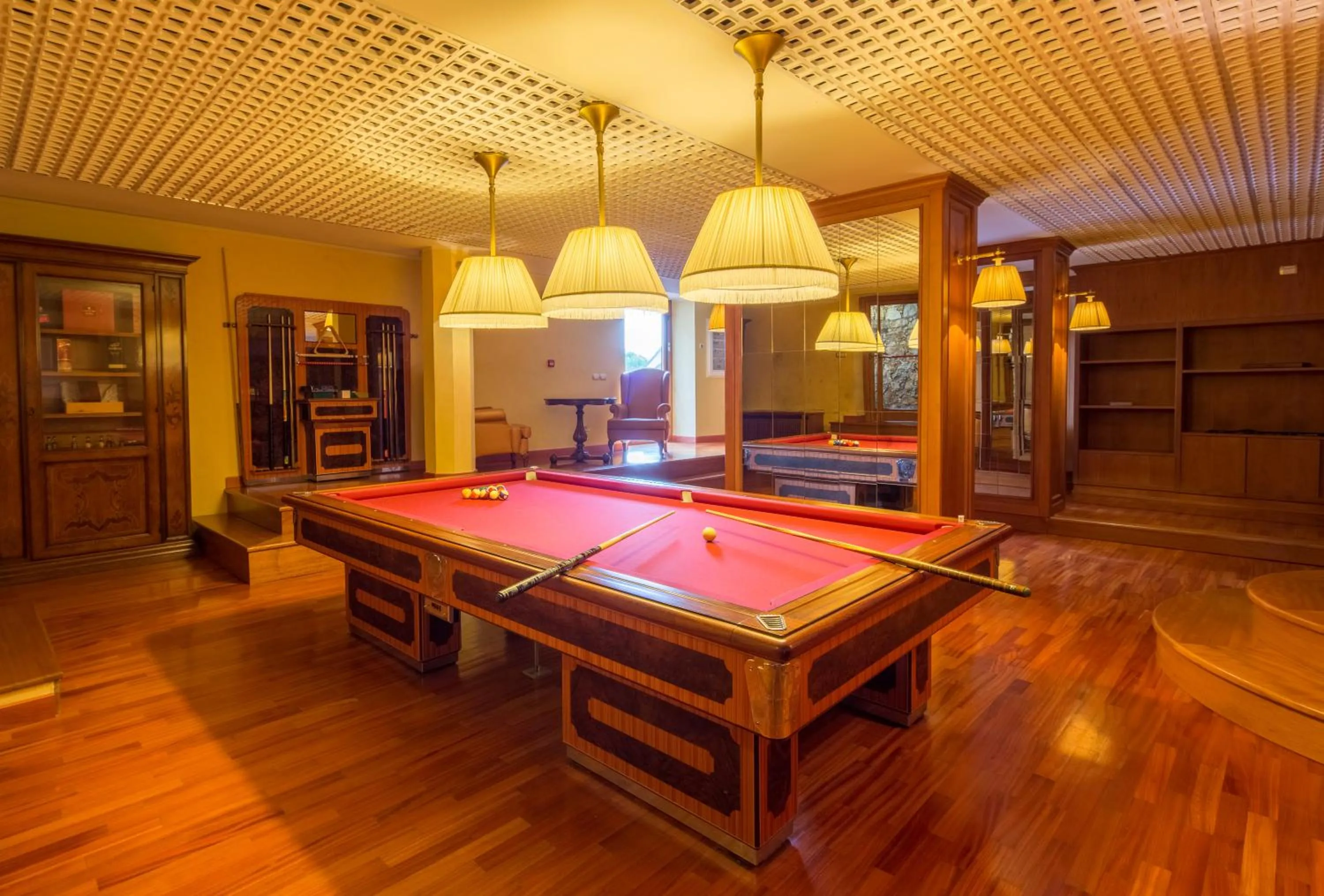 Billiard in Mercure Petriolo Siena Terme Spa Hotel