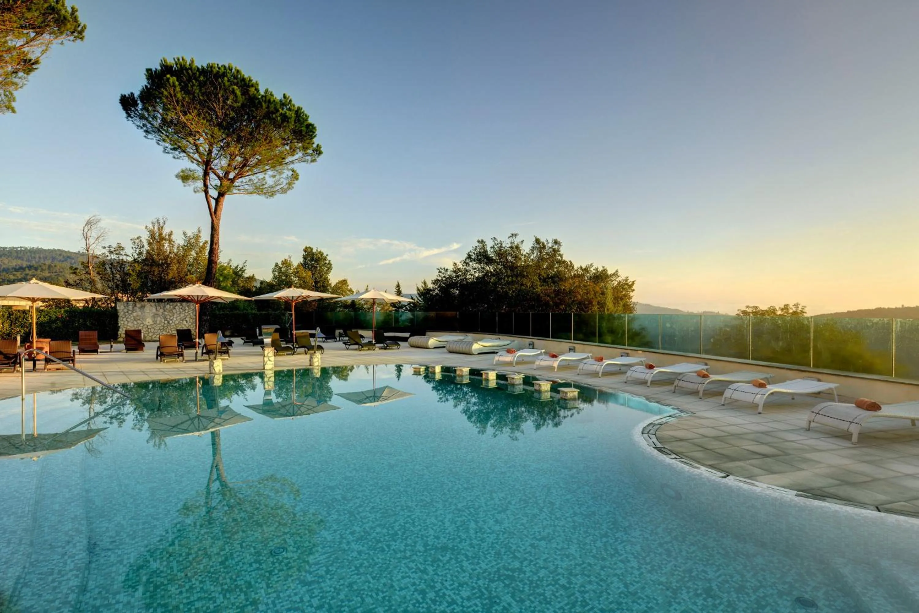 Pool view in Mercure Petriolo Siena Terme Spa Hotel
