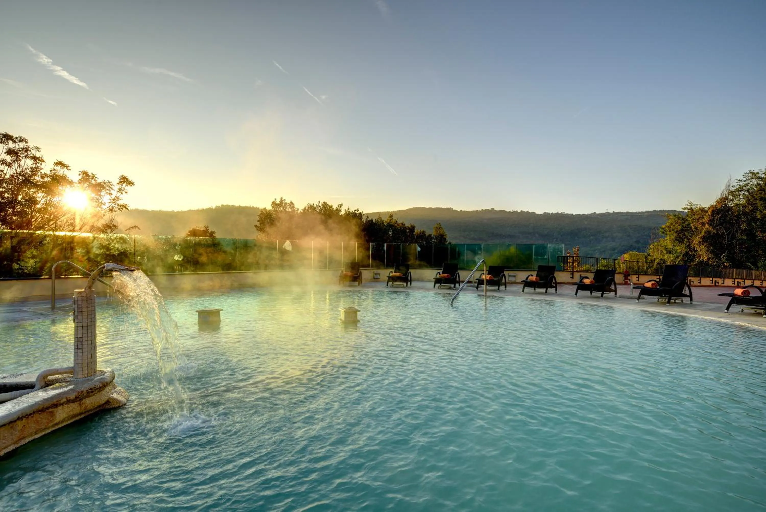 Swimming pool in Mercure Petriolo Siena Terme Spa Hotel