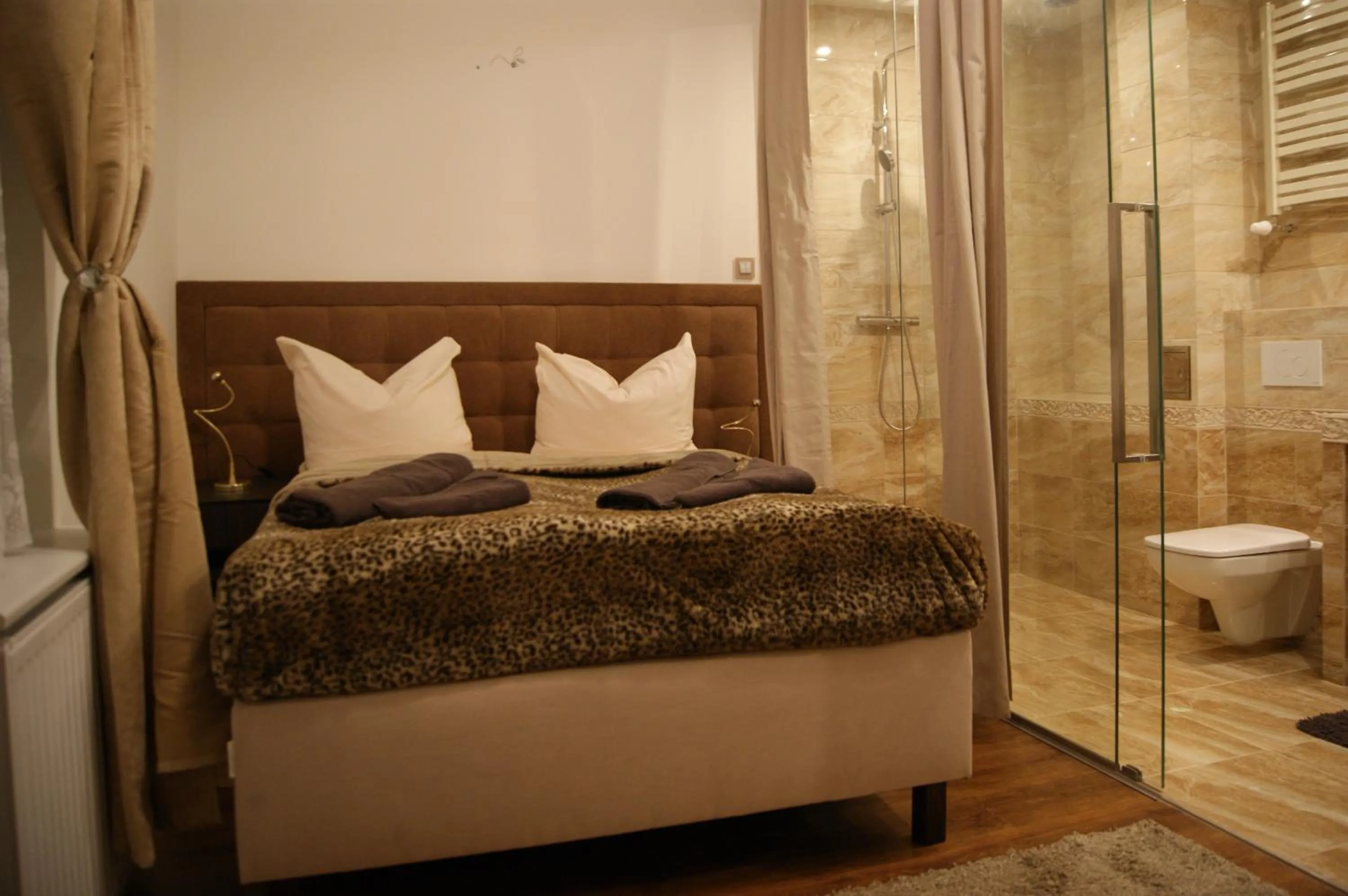 Photo of the whole room, Bed in Villa Amadea