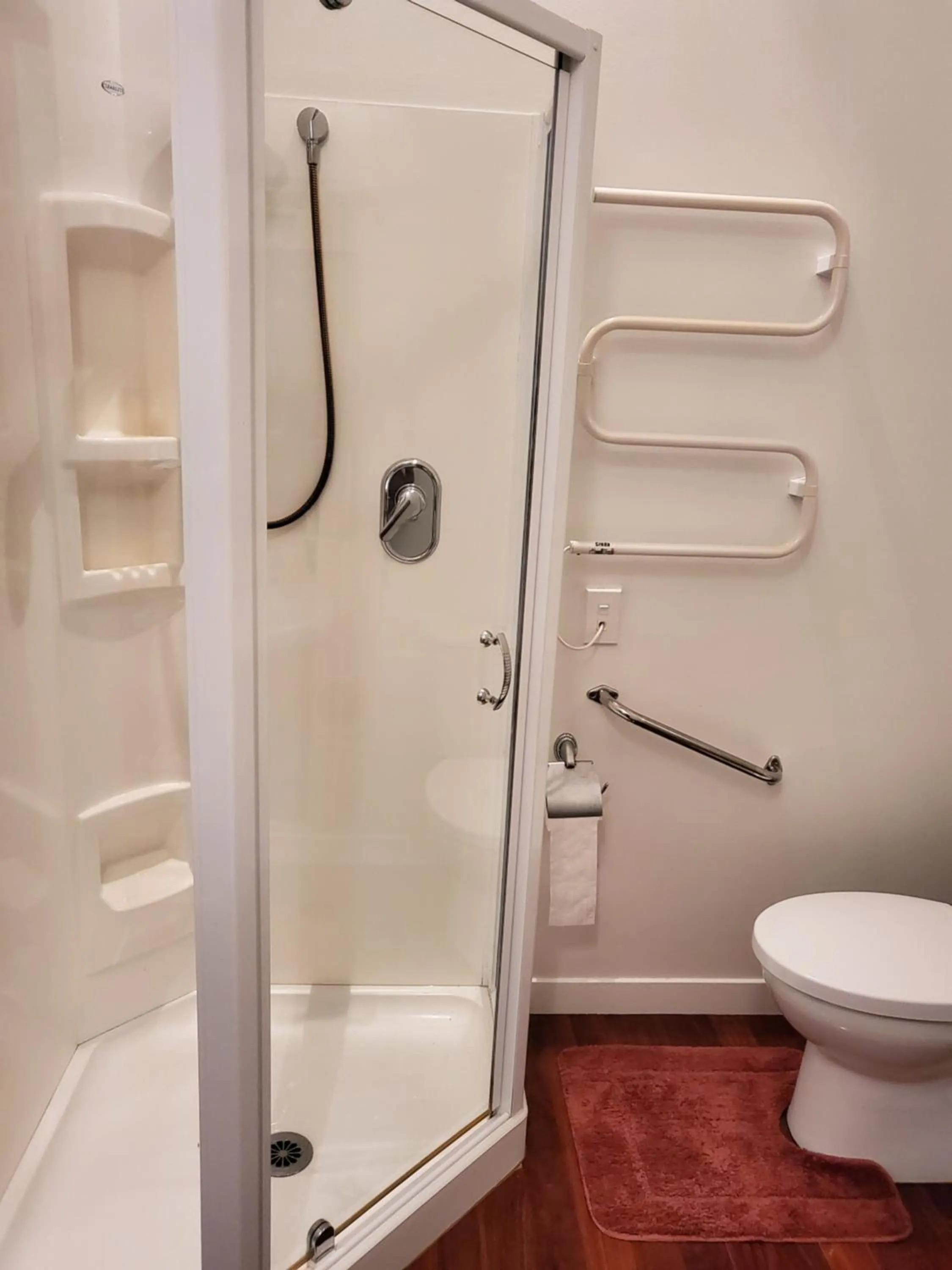 Bathroom in Sunshine Valley