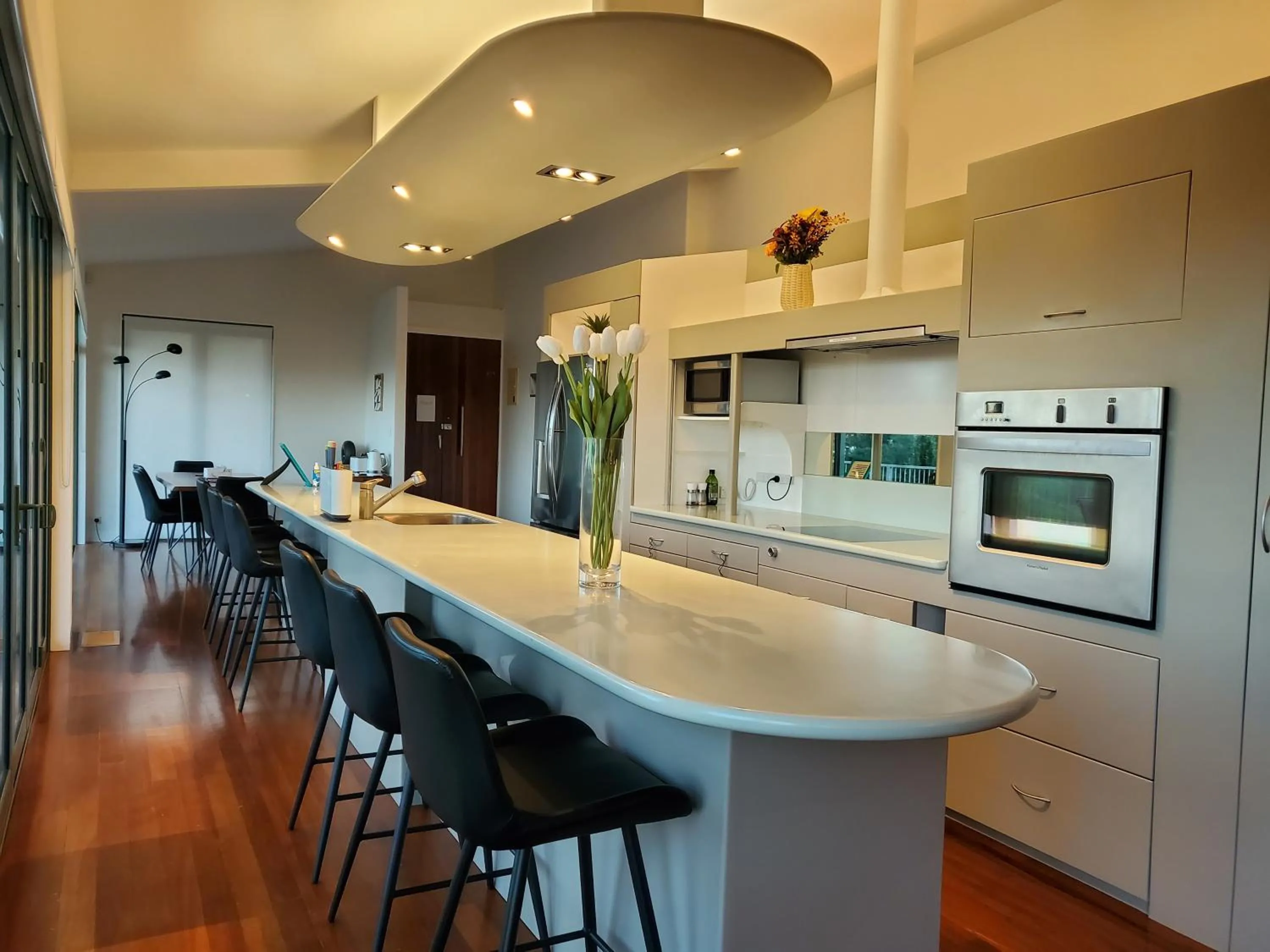 Kitchen or kitchenette in Sunshine Valley