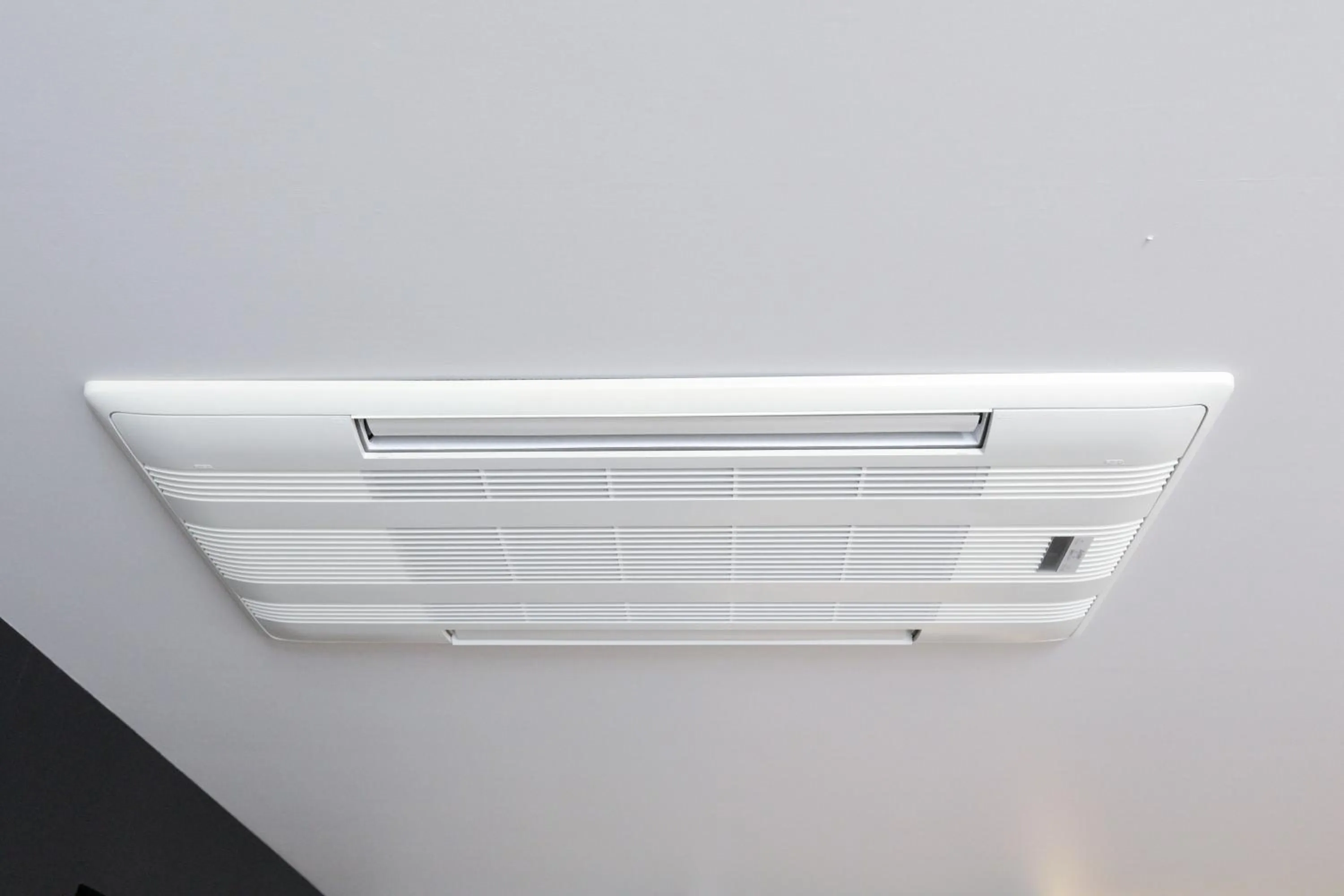 air conditioner in precious days inn