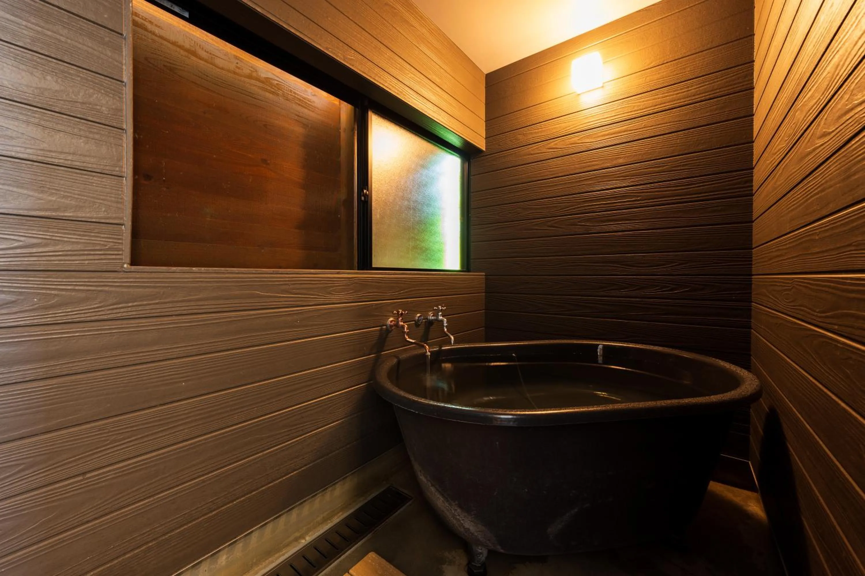 Yufuin Hanarenoyado Yukagetsu