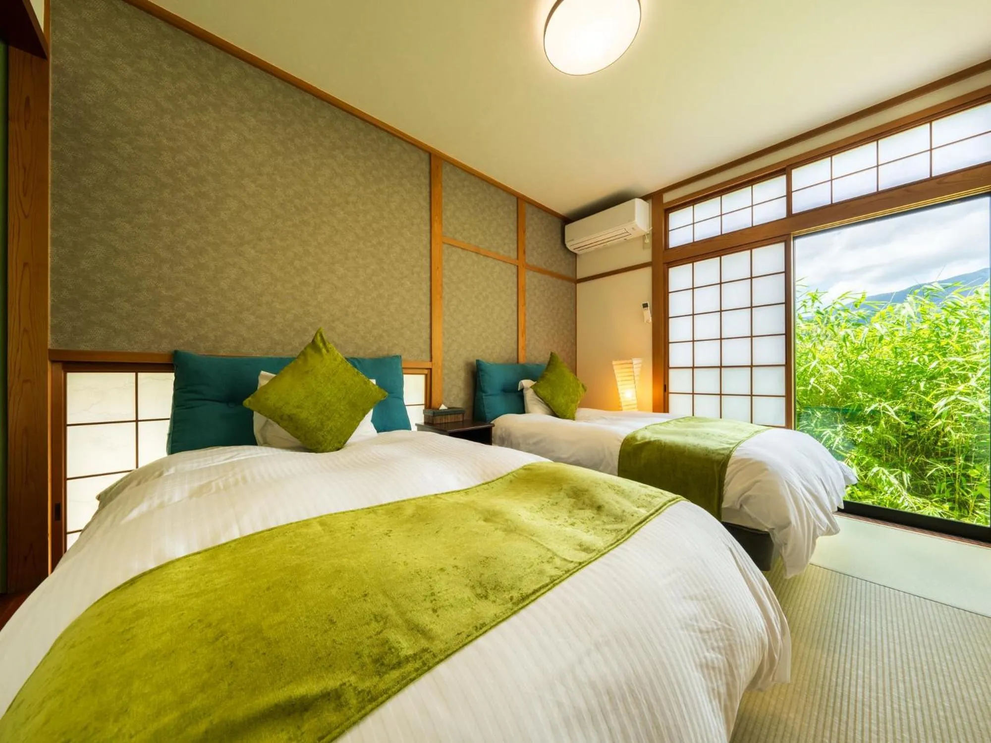 Bed in Yufuin Hanarenoyado Yukagetsu