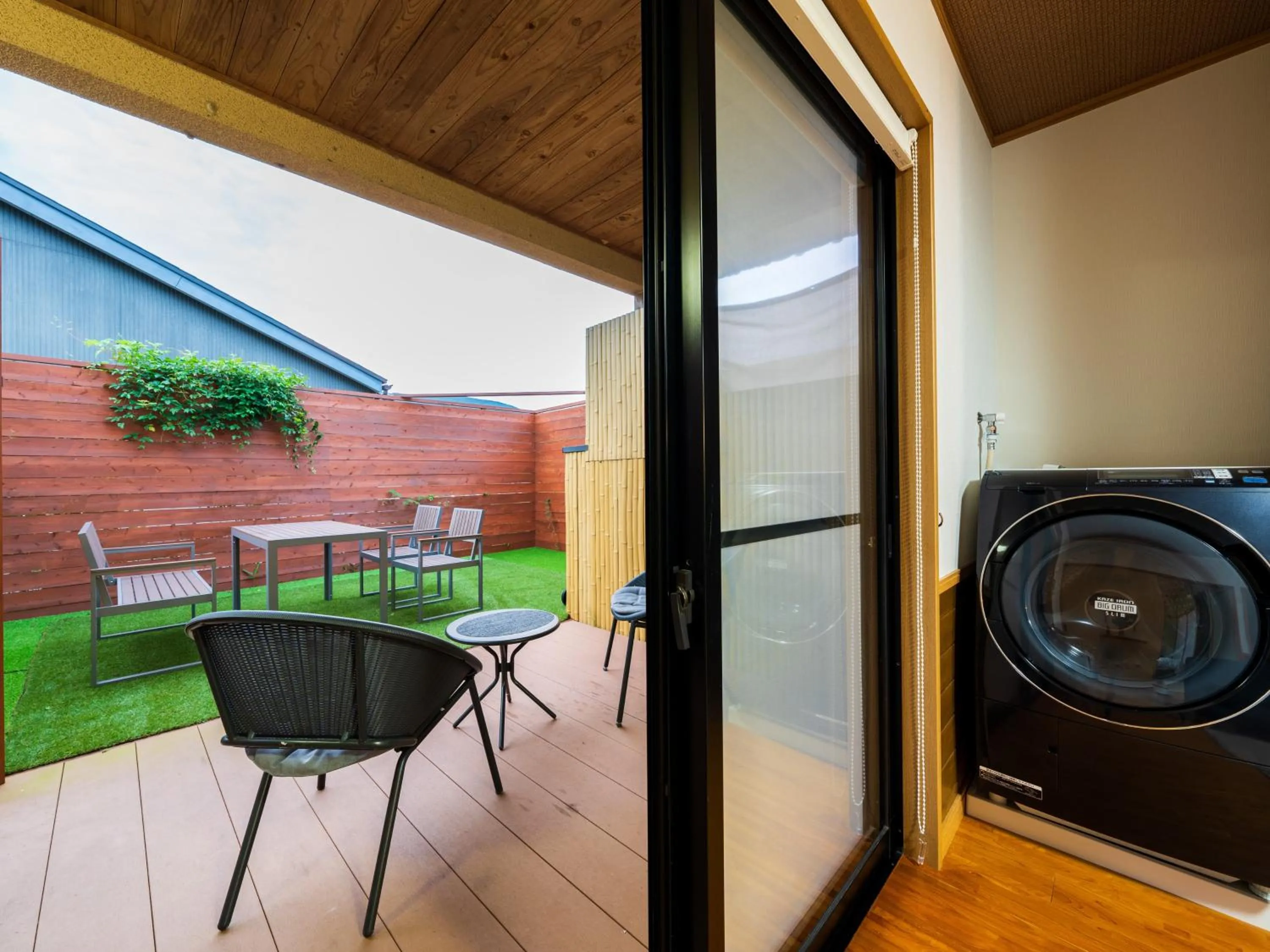Balcony/Terrace in Yufuin Hanarenoyado Yukagetsu