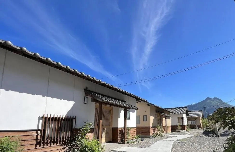 Property building in Yufuin Hanarenoyado Yukagetsu