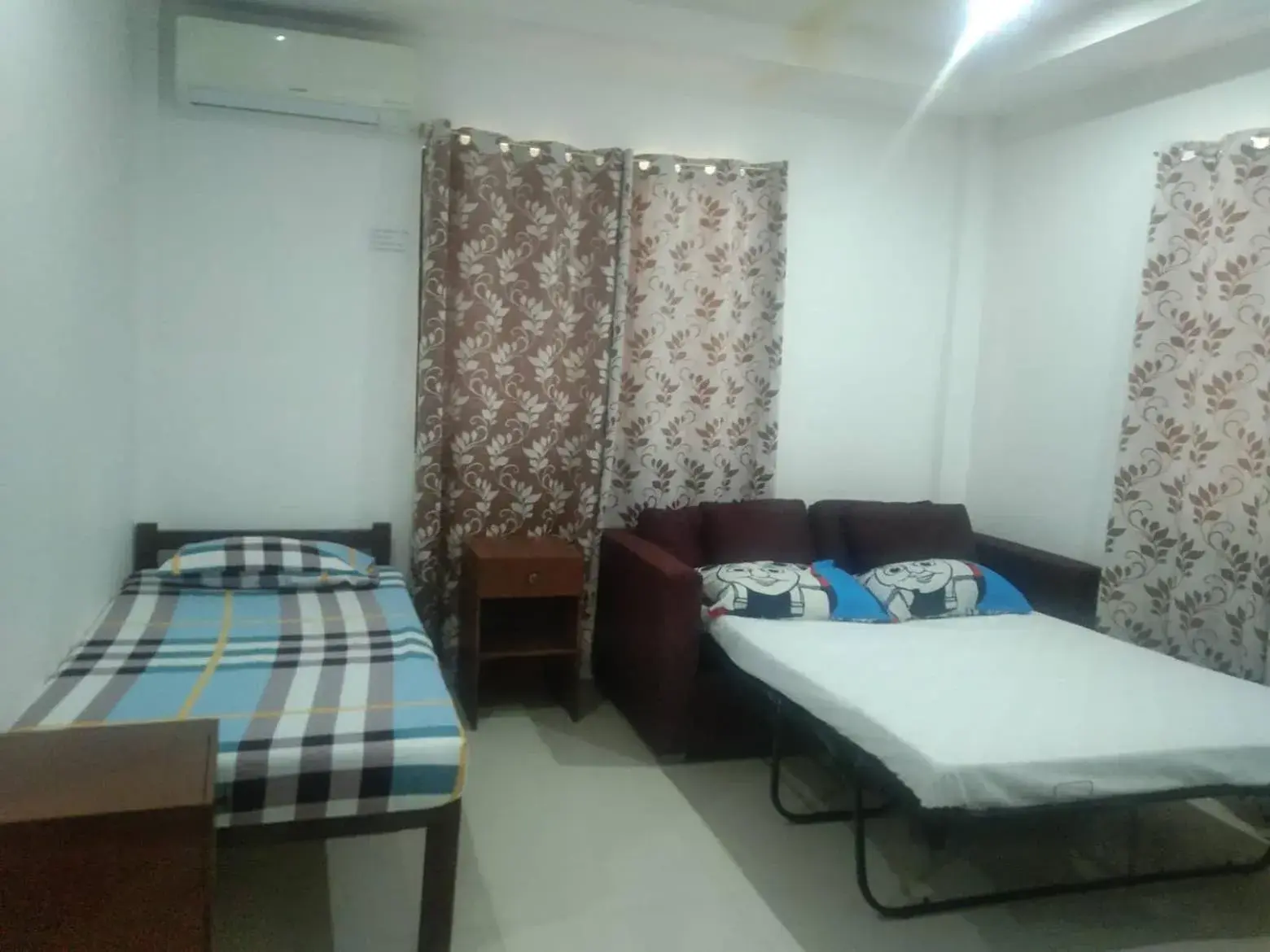 Bed in PEDRO'S RESORT Bed in PEDRO'S RESORT