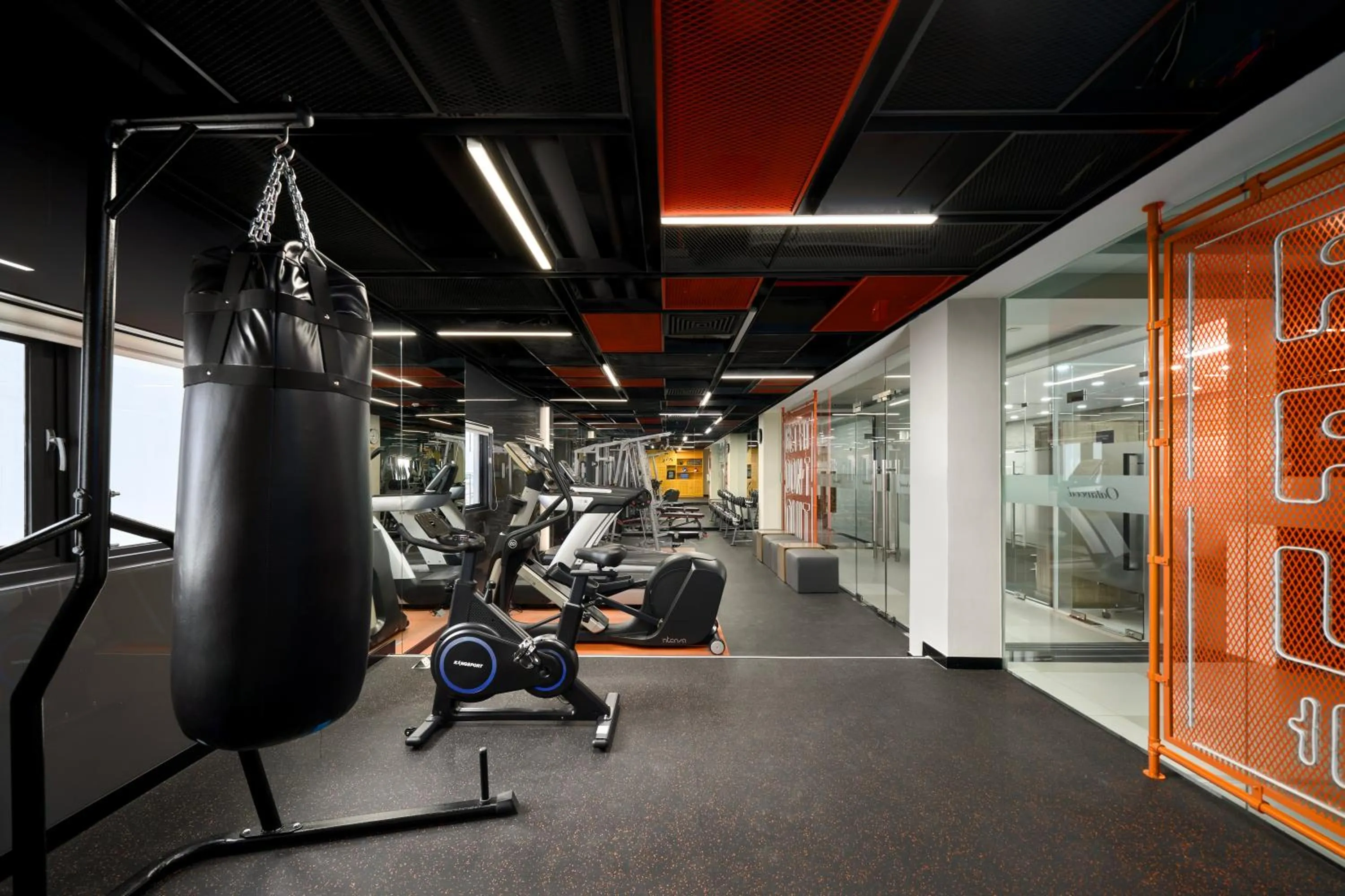 Fitness centre/facilities in Oakwood Hotel & Apartments Saigon