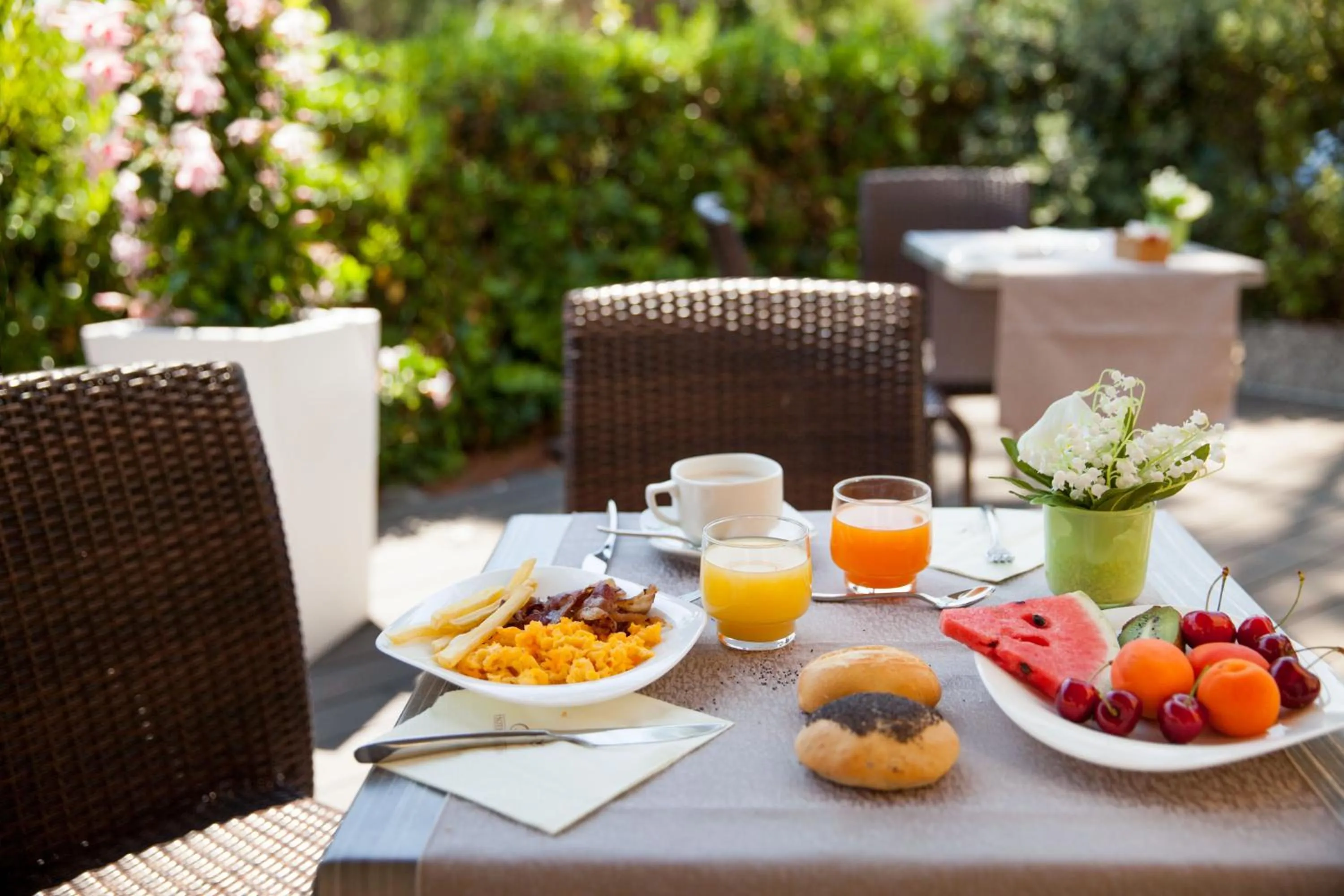 Buffet breakfast in Villa Sylva & Spa