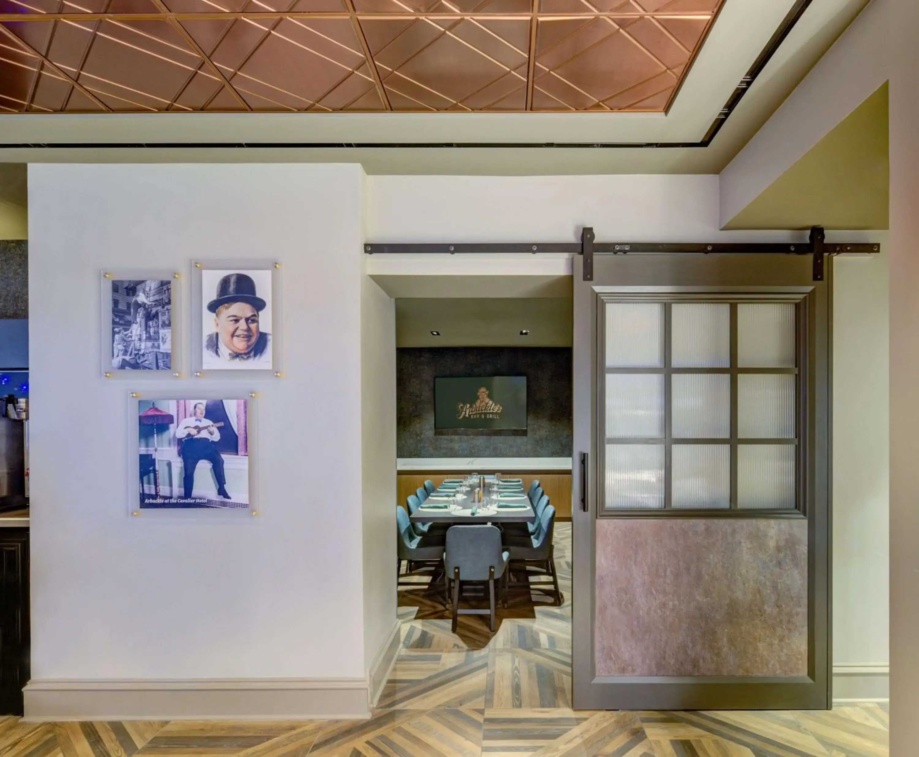 Restaurant/places to eat in Embassy Suites By Hilton Virginia Beach Oceanfront Resort Restaurant/places to eat in Embassy Suites By Hilton Virginia Beach Oceanfront Resort