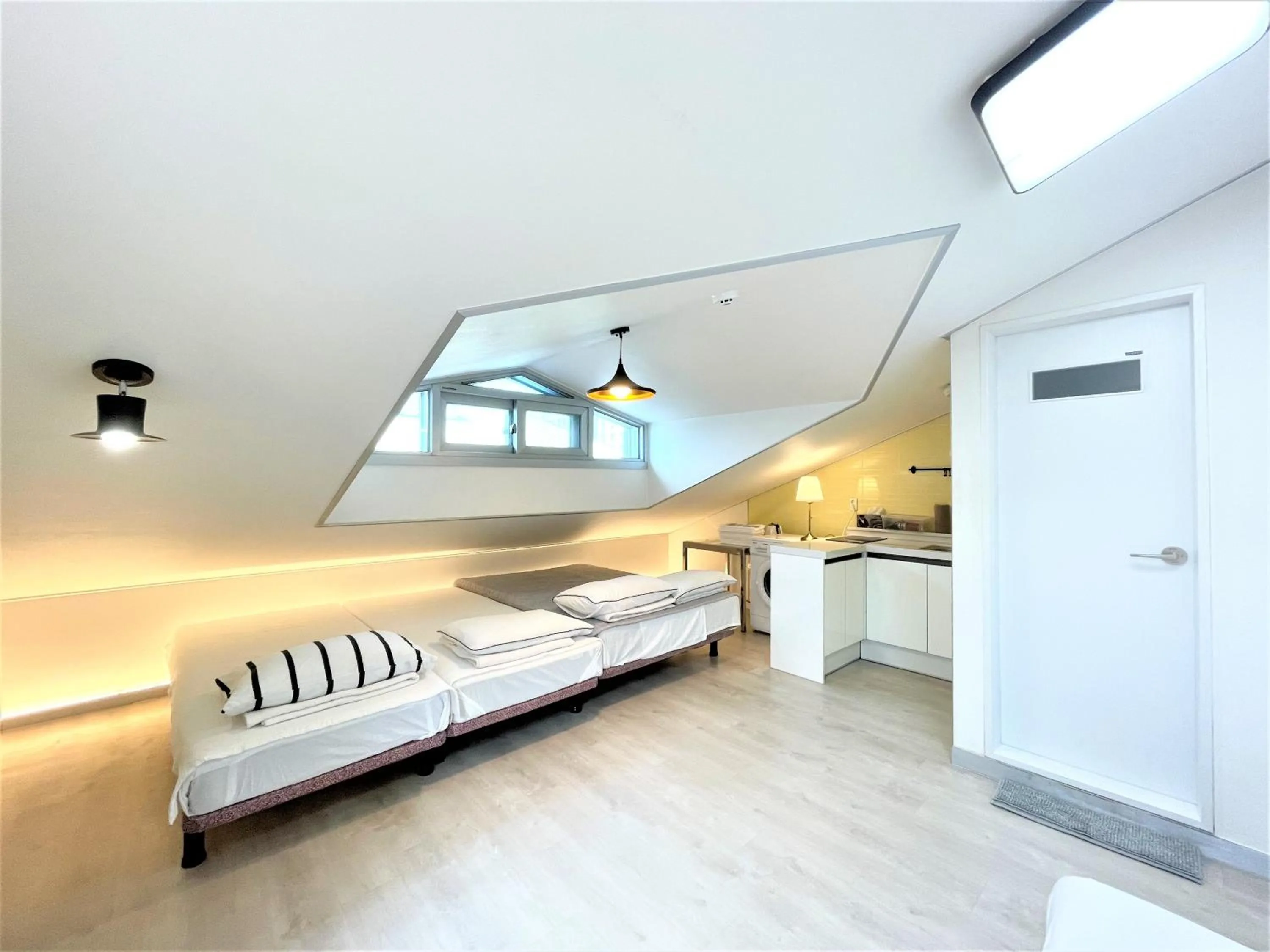 Decorative detail, Bed in W Premium Guesthouse Incheon airport