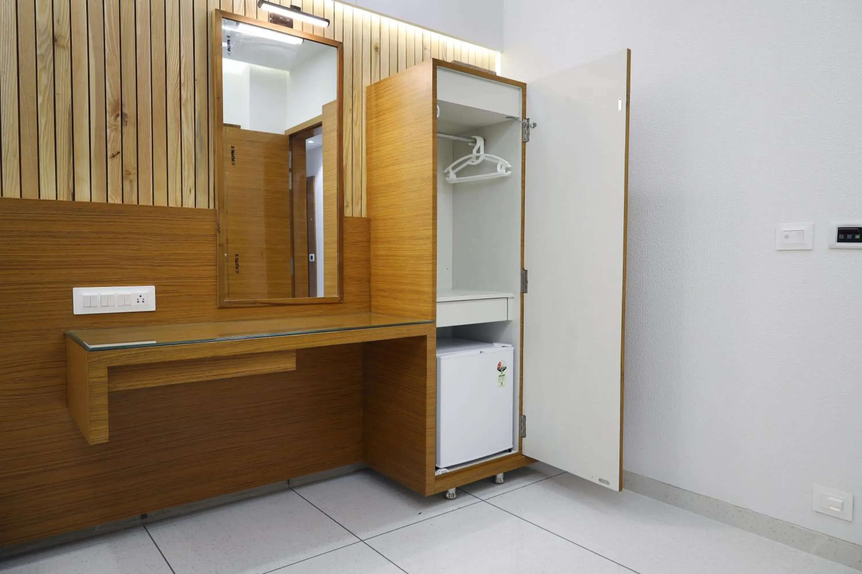 Standard King Room in Tulsi Hotel Standard King Room in Tulsi Hotel