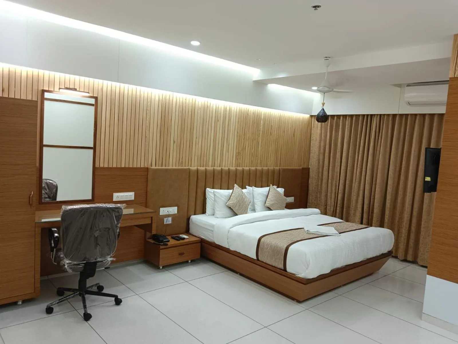 Photo of the whole room in Tulsi Hotel