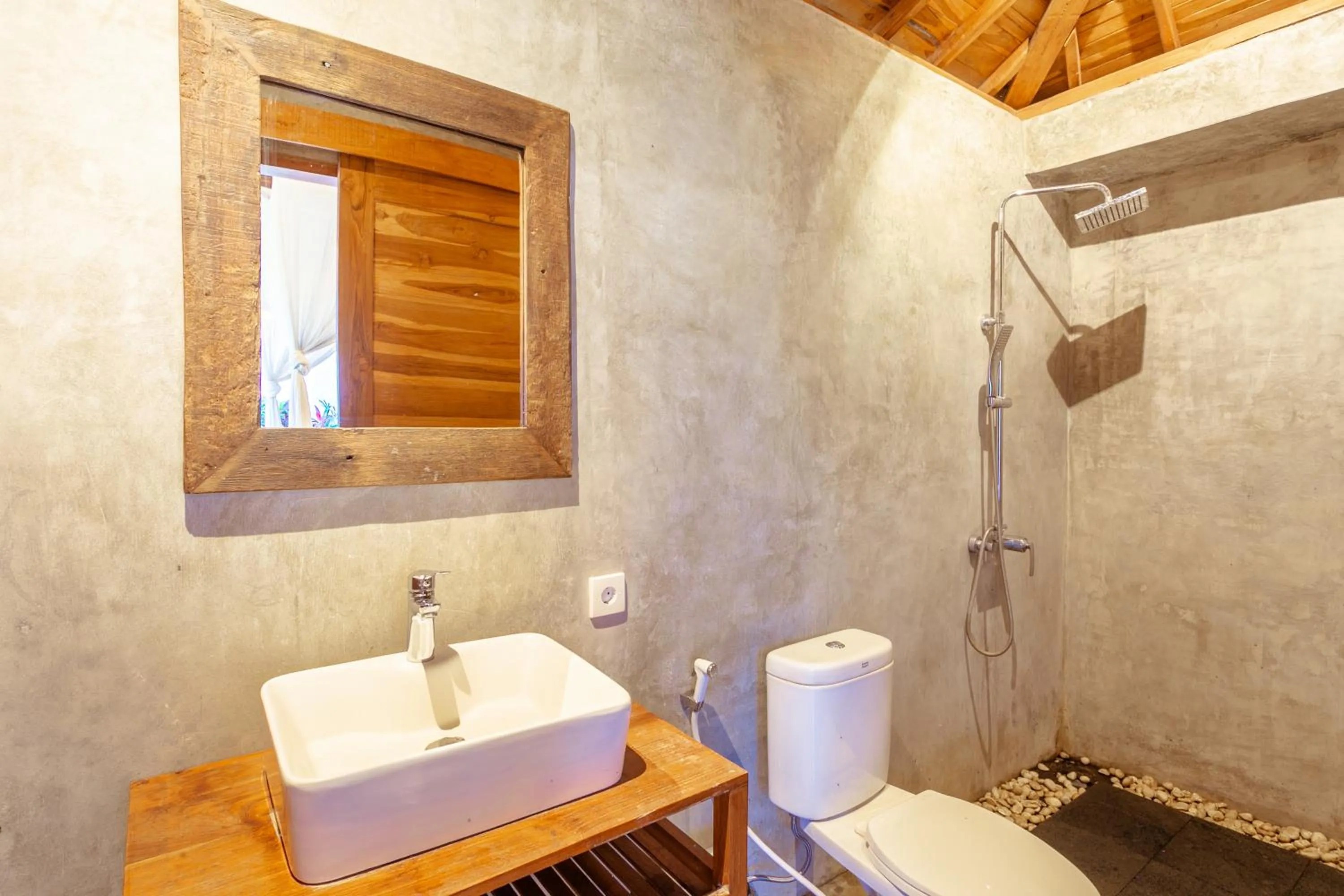 Bathroom in Kubu D'Carik Villa & Bungalow by ecommerceloka