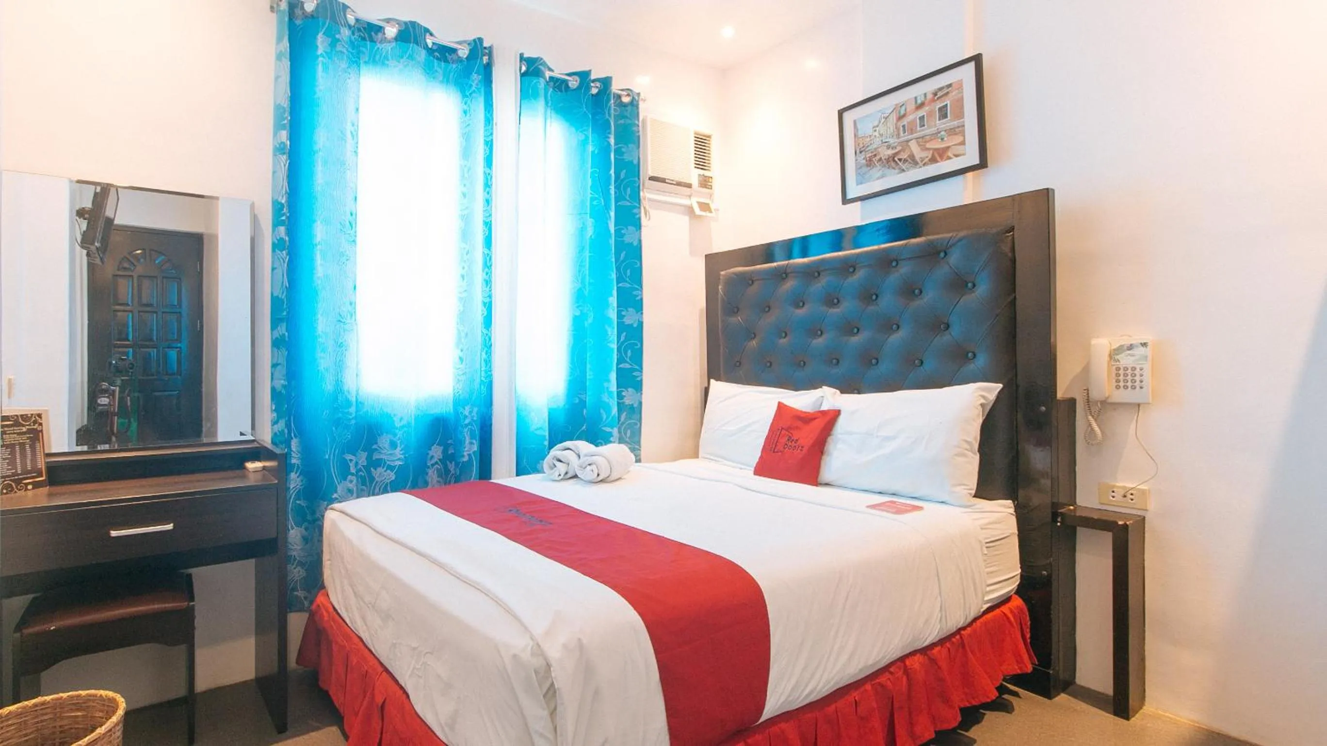 Queen Room in Palm Rise K Diving Resort