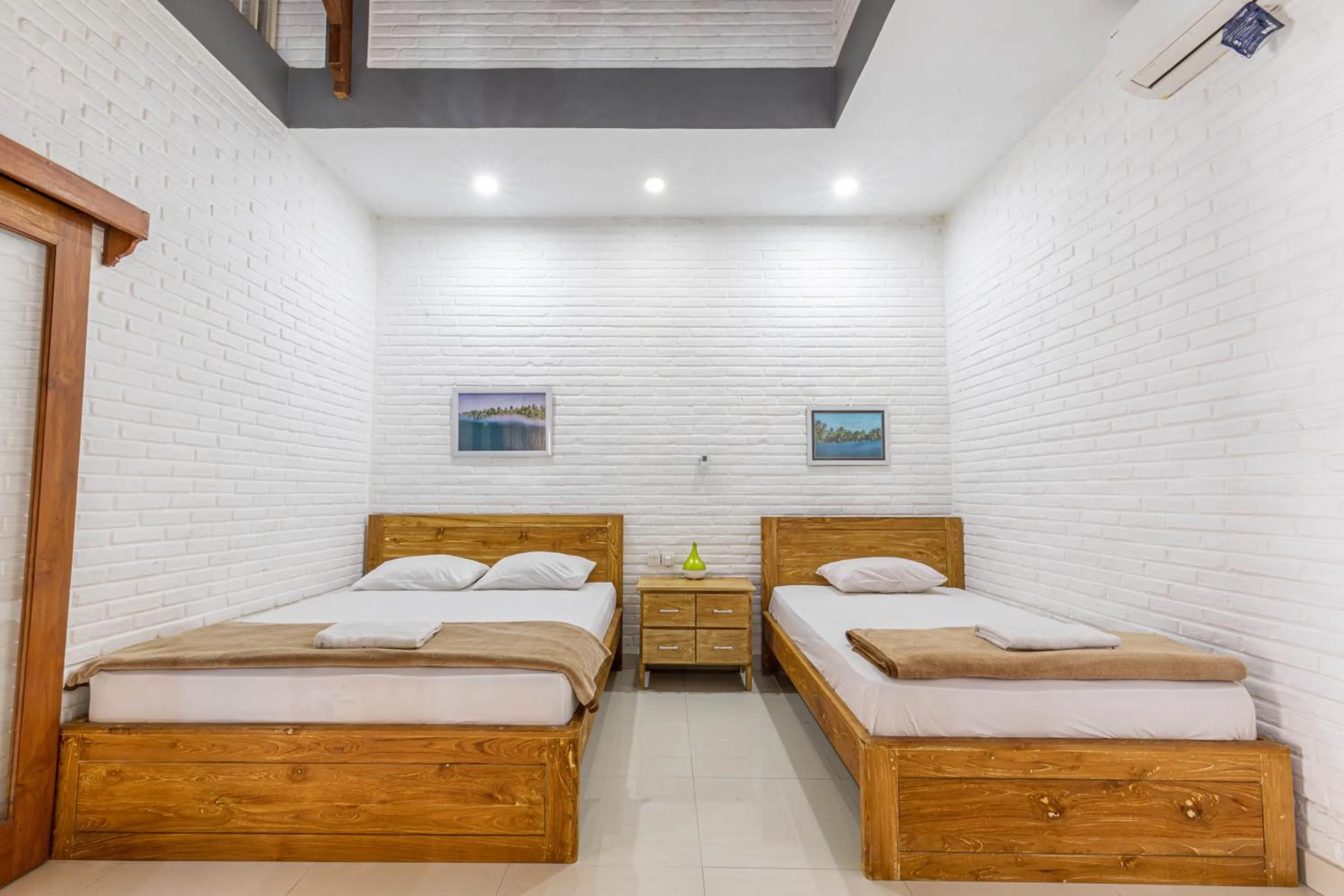 Bed in Surf Retreat Villa Sari Bali