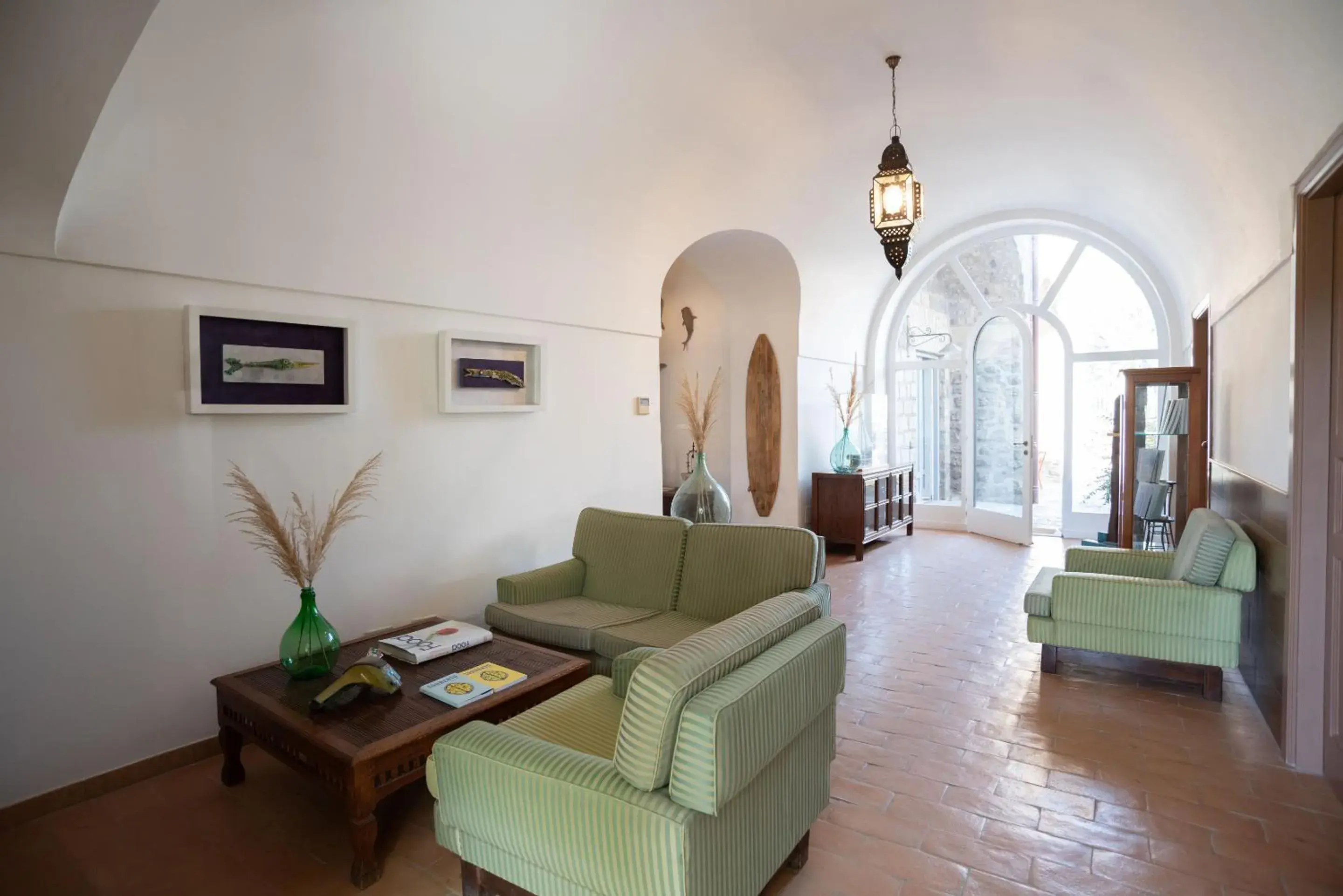 Facade/entrance in Villa Puolo - Sorrento Facade/entrance in Villa Puolo - Sorrento