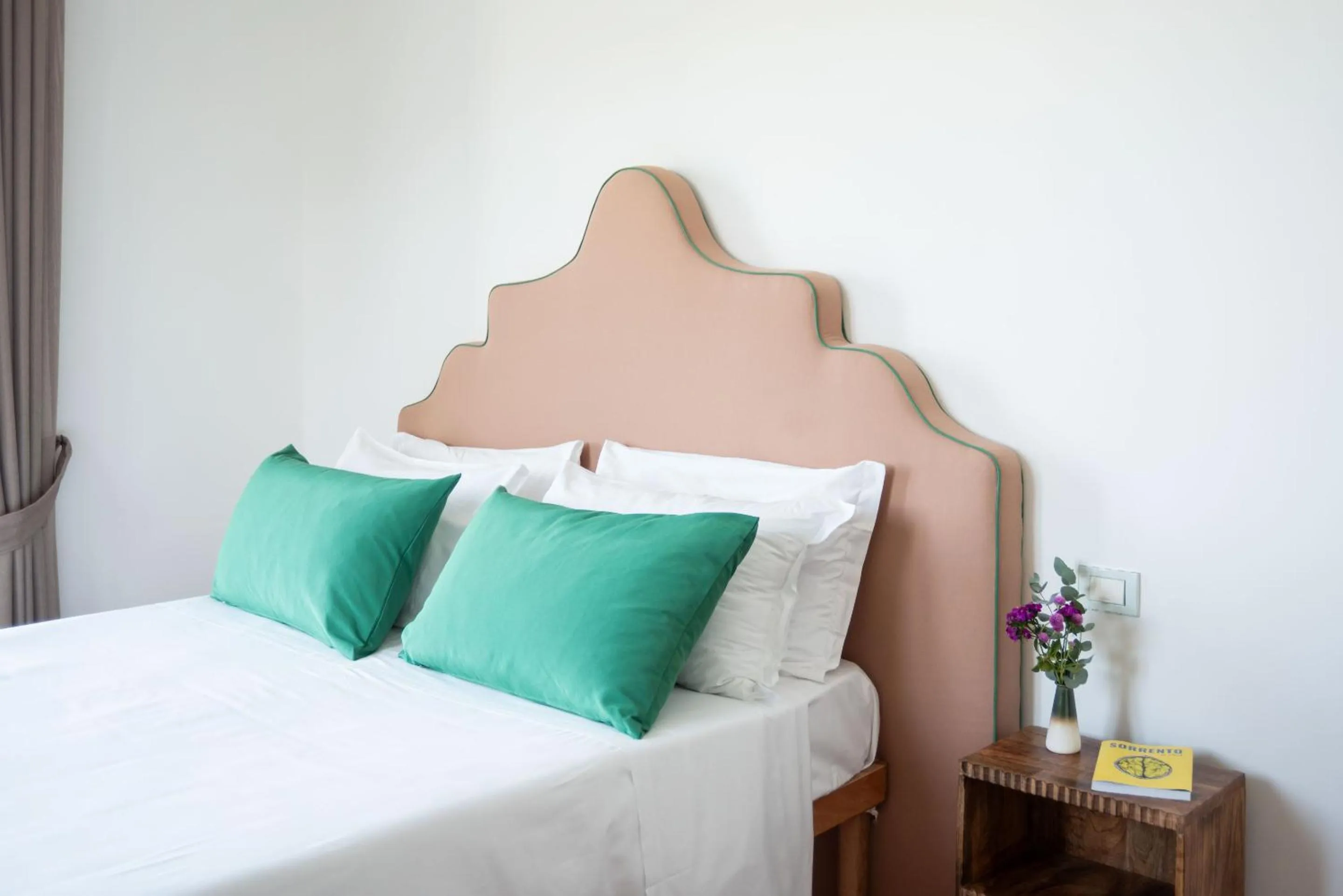 Bedroom, Bed in Villa Puolo - Sorrento