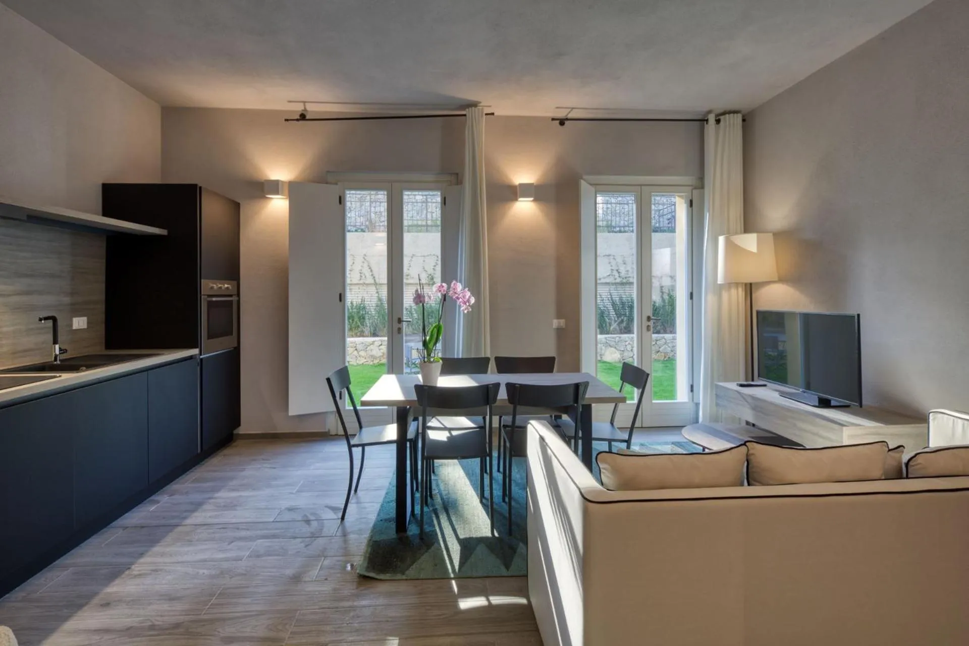 Dining area in Residence Via Di Francia