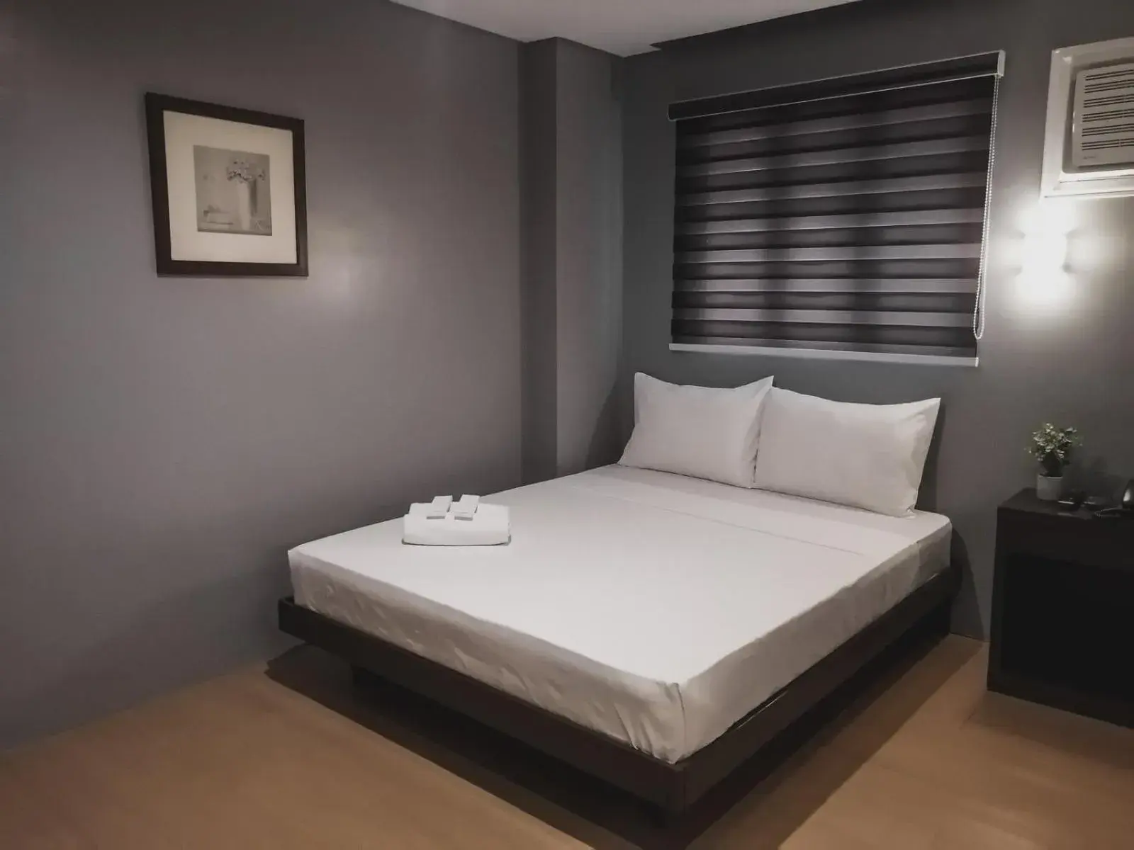 Bed in The Chipper Hotel Quezon City Bed in The Chipper Hotel Quezon City