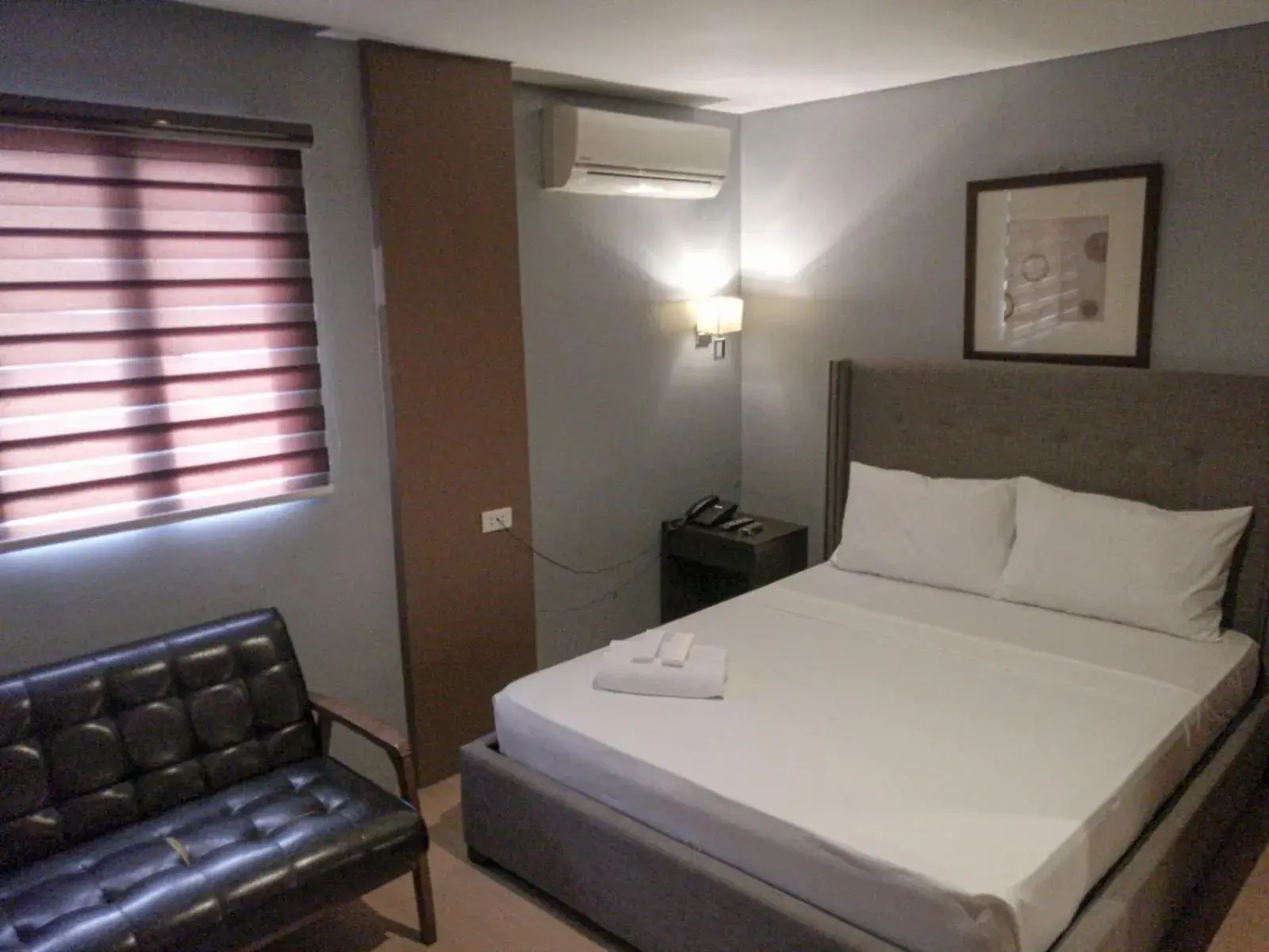 Bed in The Chipper Hotel Quezon City Bed in The Chipper Hotel Quezon City