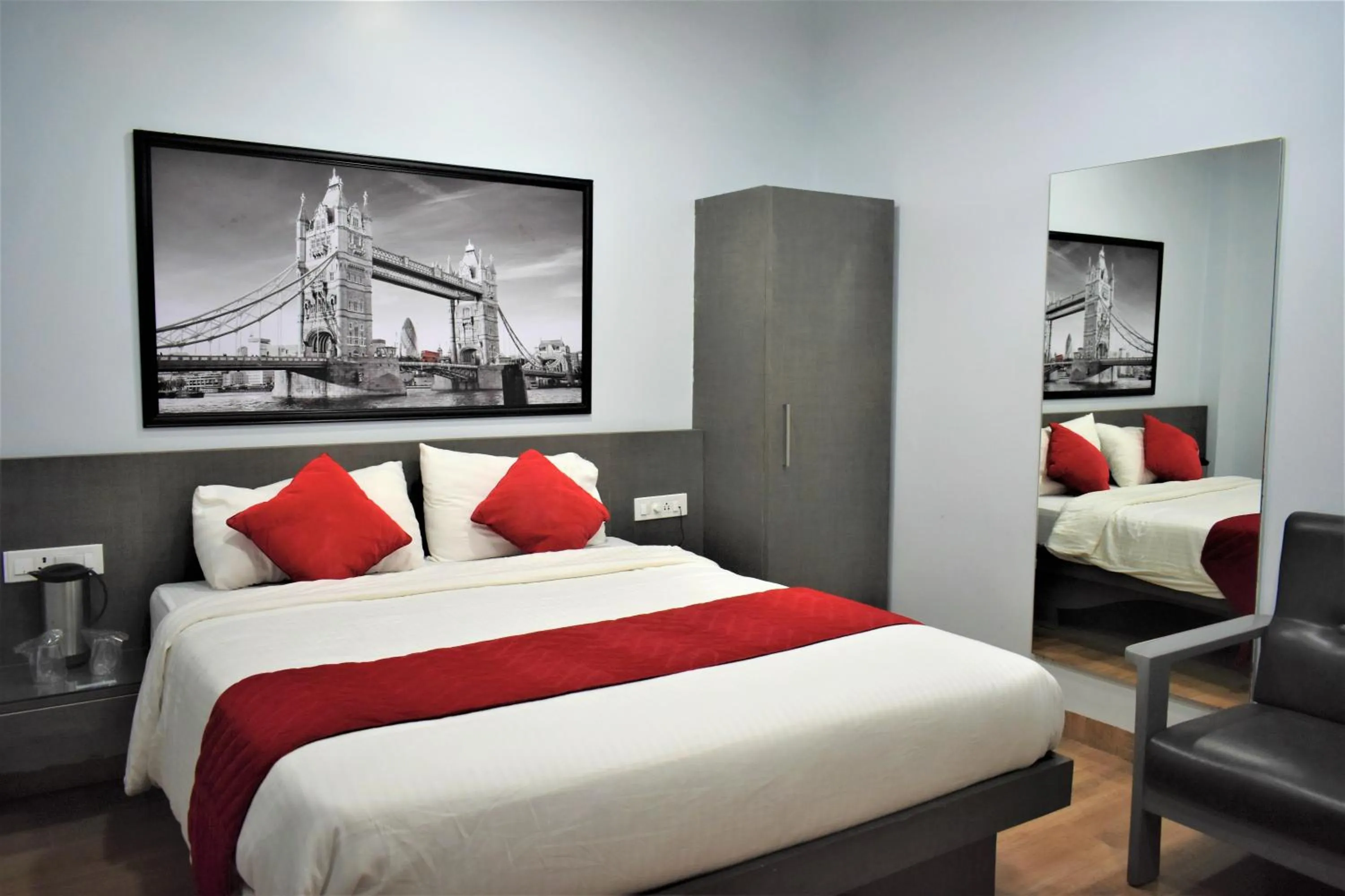 Bedroom, Bed in Annandam Inn(Hotel Anand)