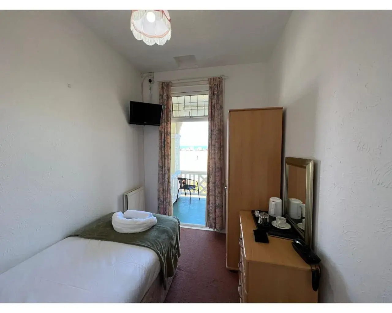 Bedroom, Bed in Bonair Hotel Bedroom, Bed in Bonair Hotel