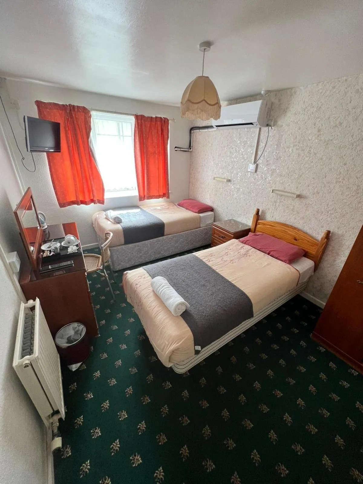 Bedroom, Bed in Bonair Hotel