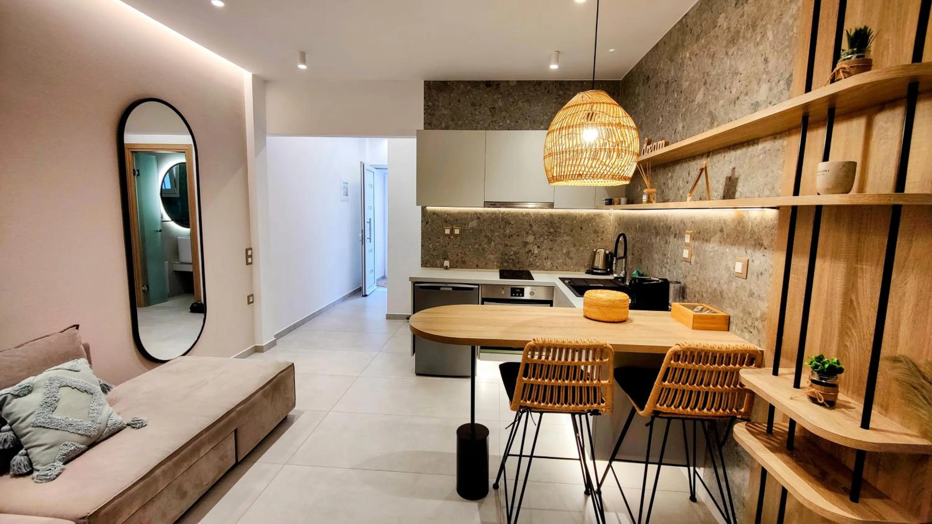 Kitchen or kitchenette in Aelia Apartments