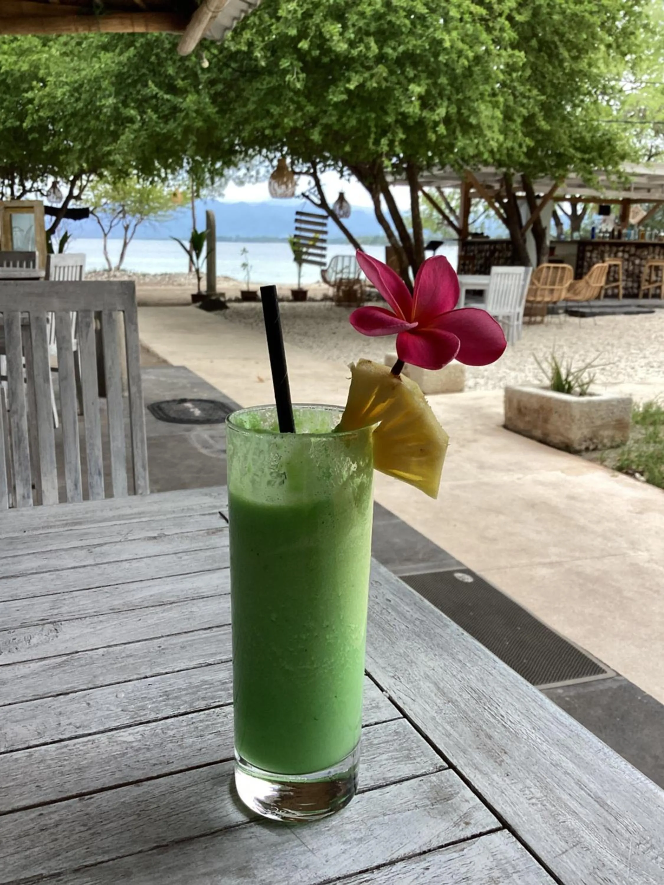 Juliantos by the sea