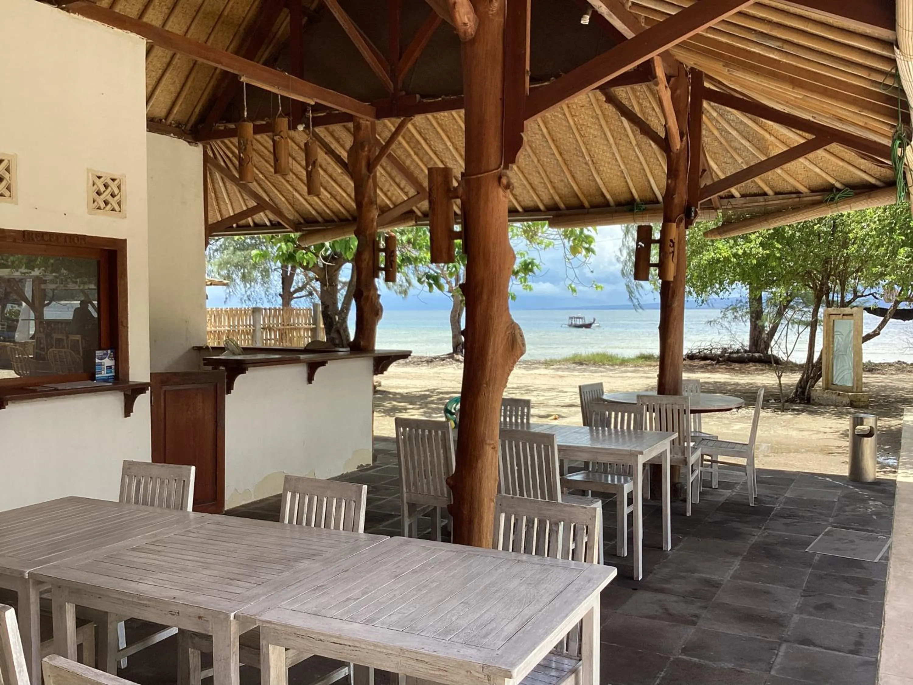 Juliantos by the sea