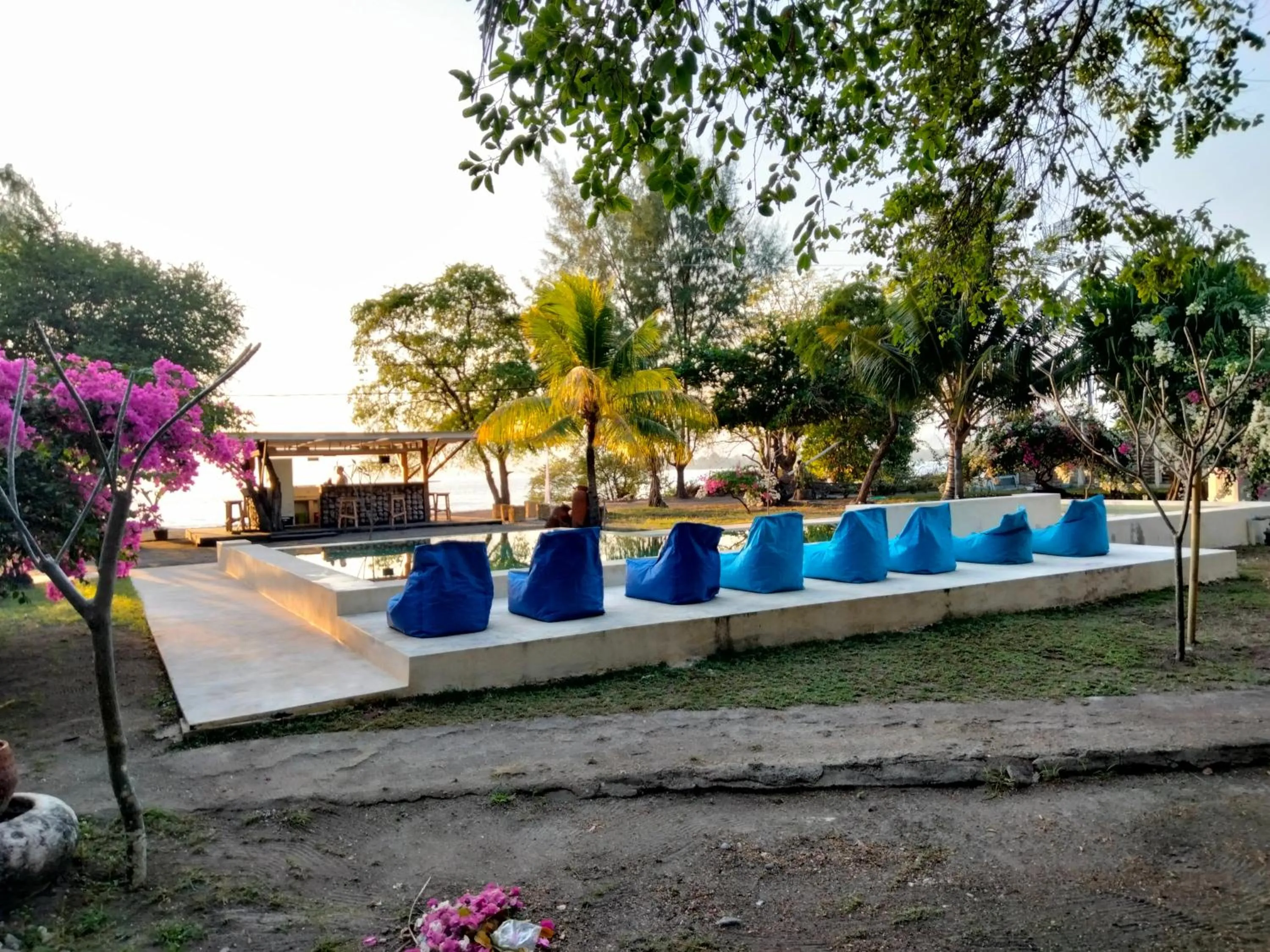 Juliantos by the sea