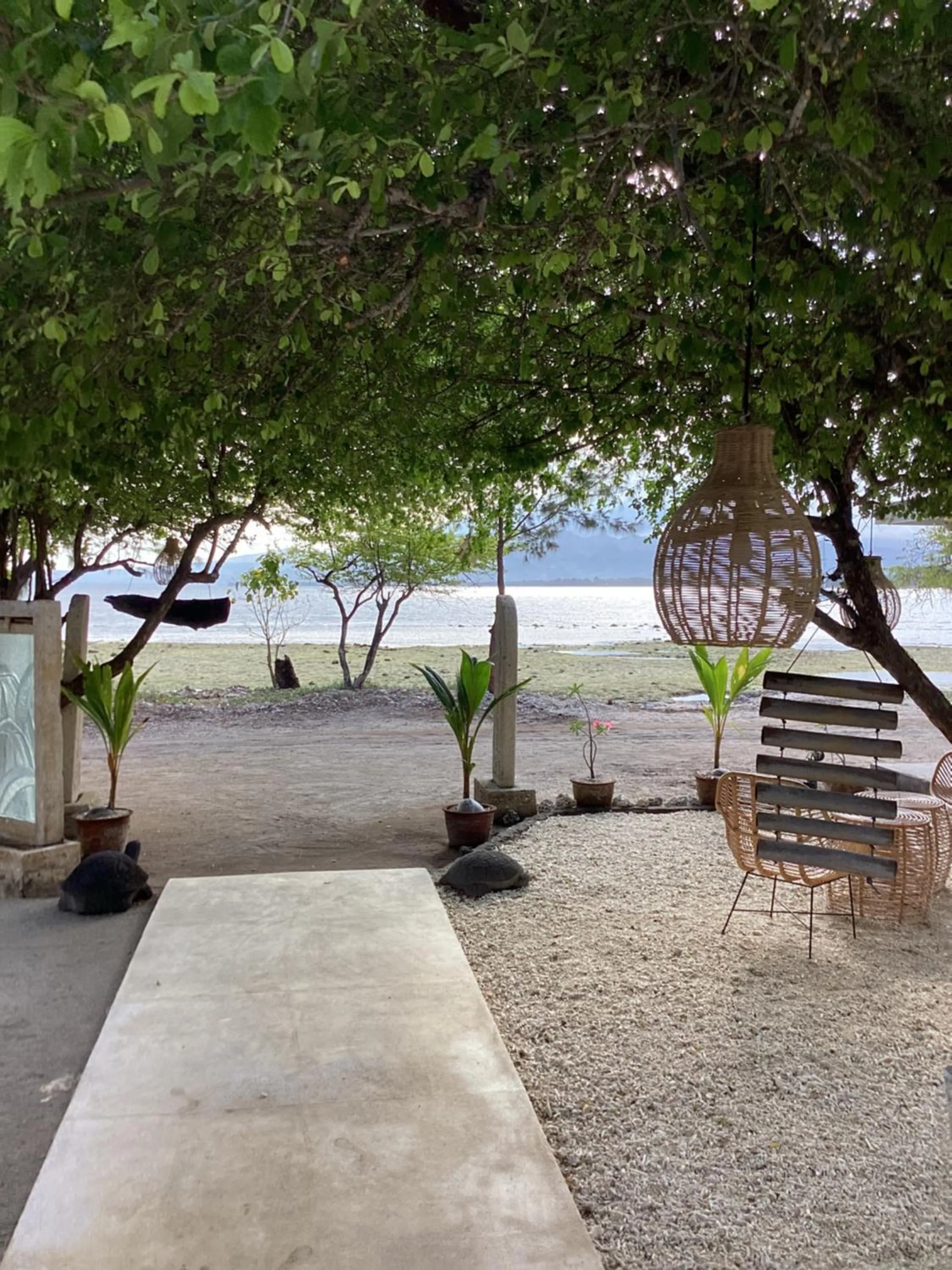 Juliantos by the sea