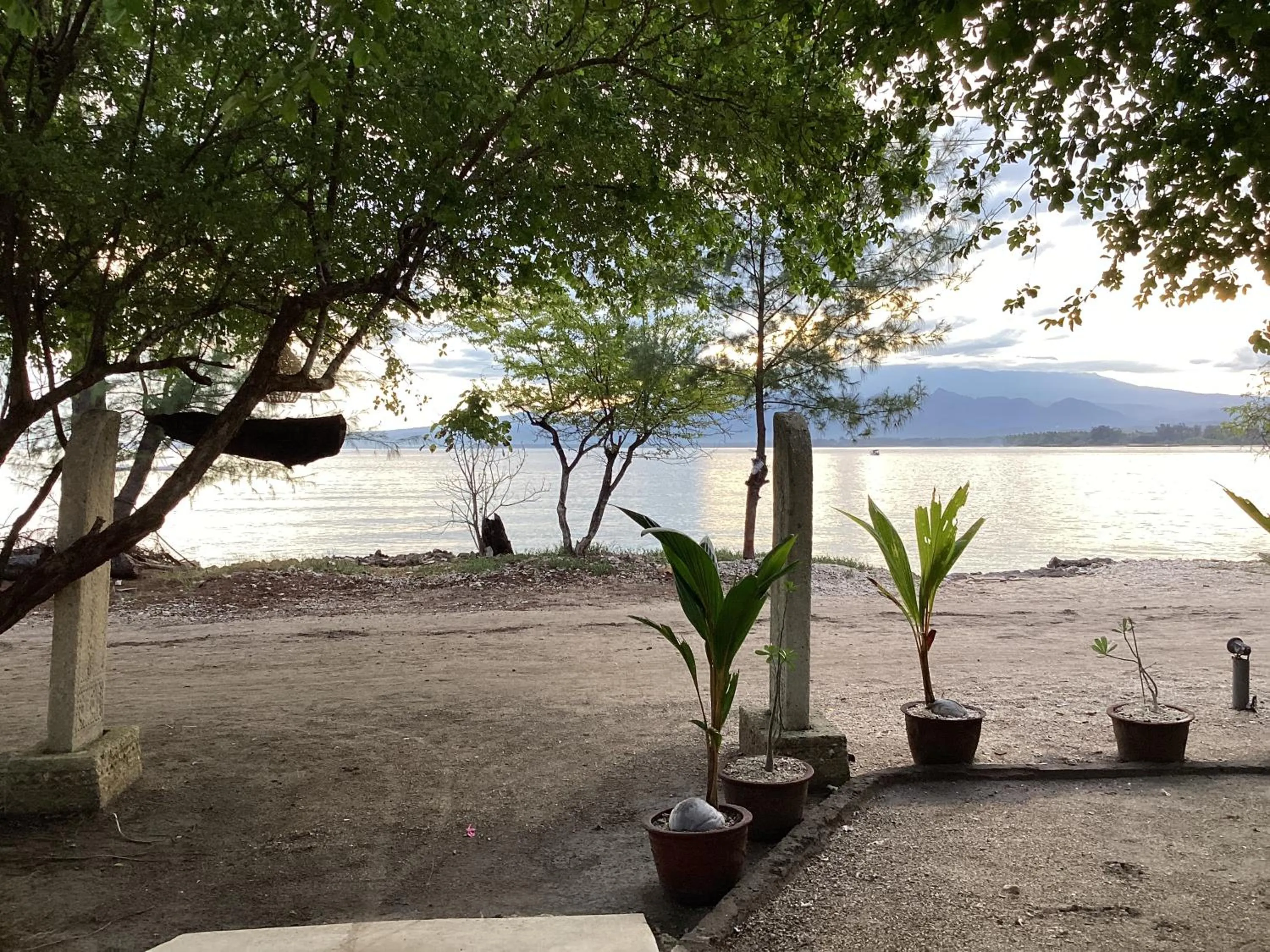 Juliantos by the sea